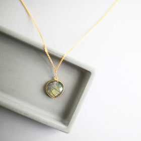 PARKEN JEWELRY Labradorite Pendant