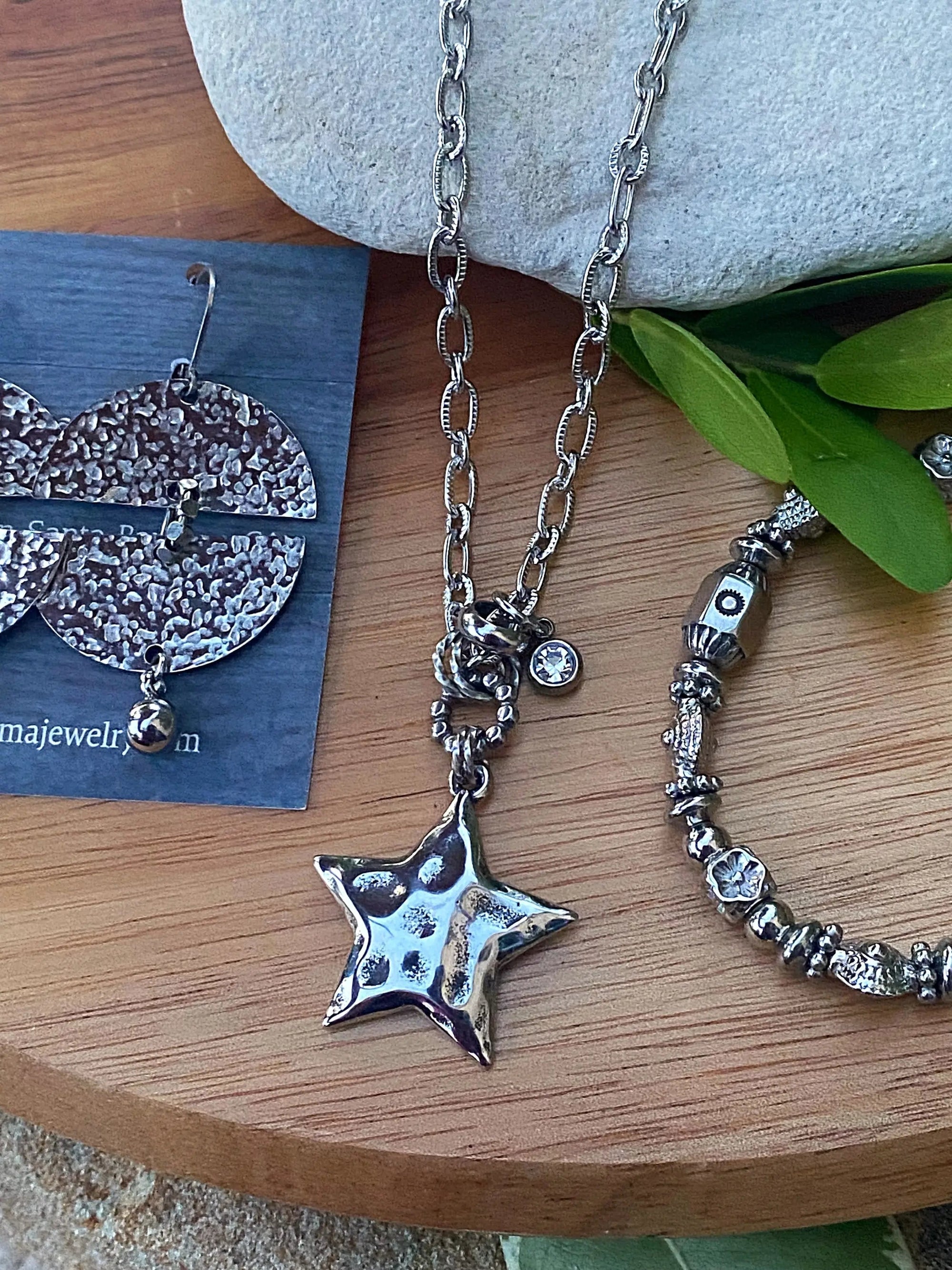Stainless Steel vs Sterling Silver vs Gold Fill: A Jewelry Metals Buye ...