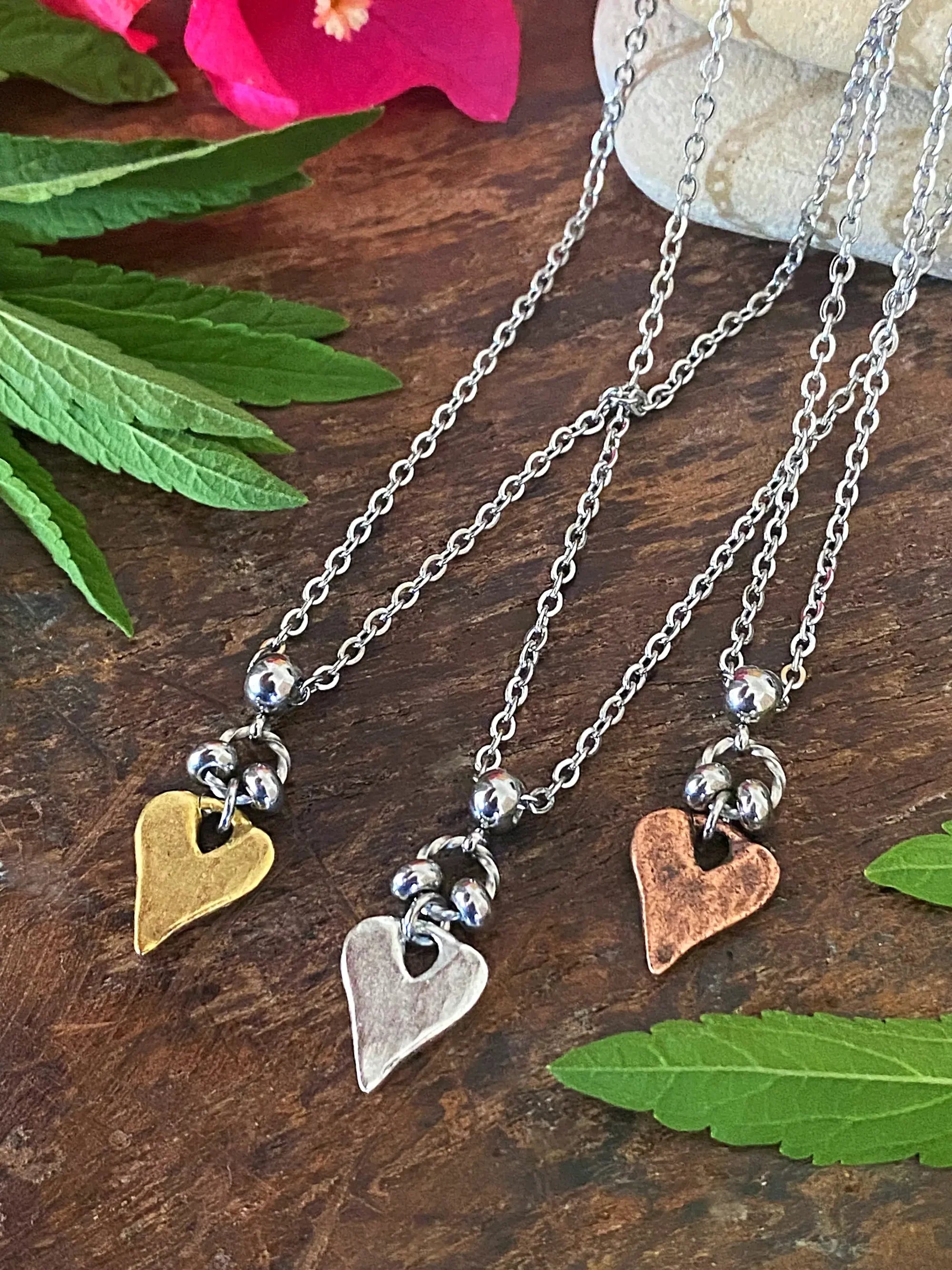 Heart Jewelry as Heirloom: A 2026 Guide to the Most-Worn Motif in the Jewelry Box