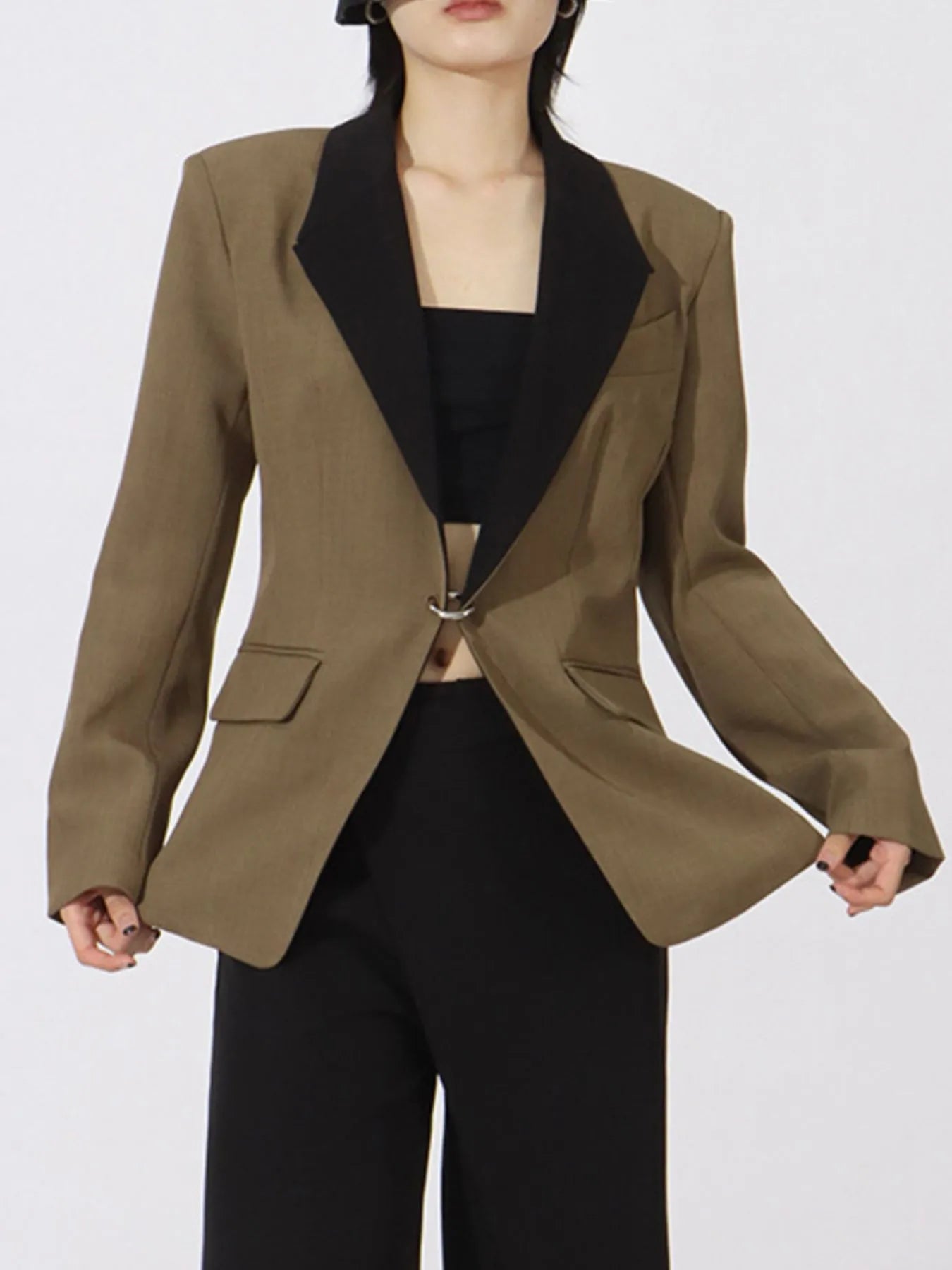 Contrast Lapel Collar Long Sleeve Blazer