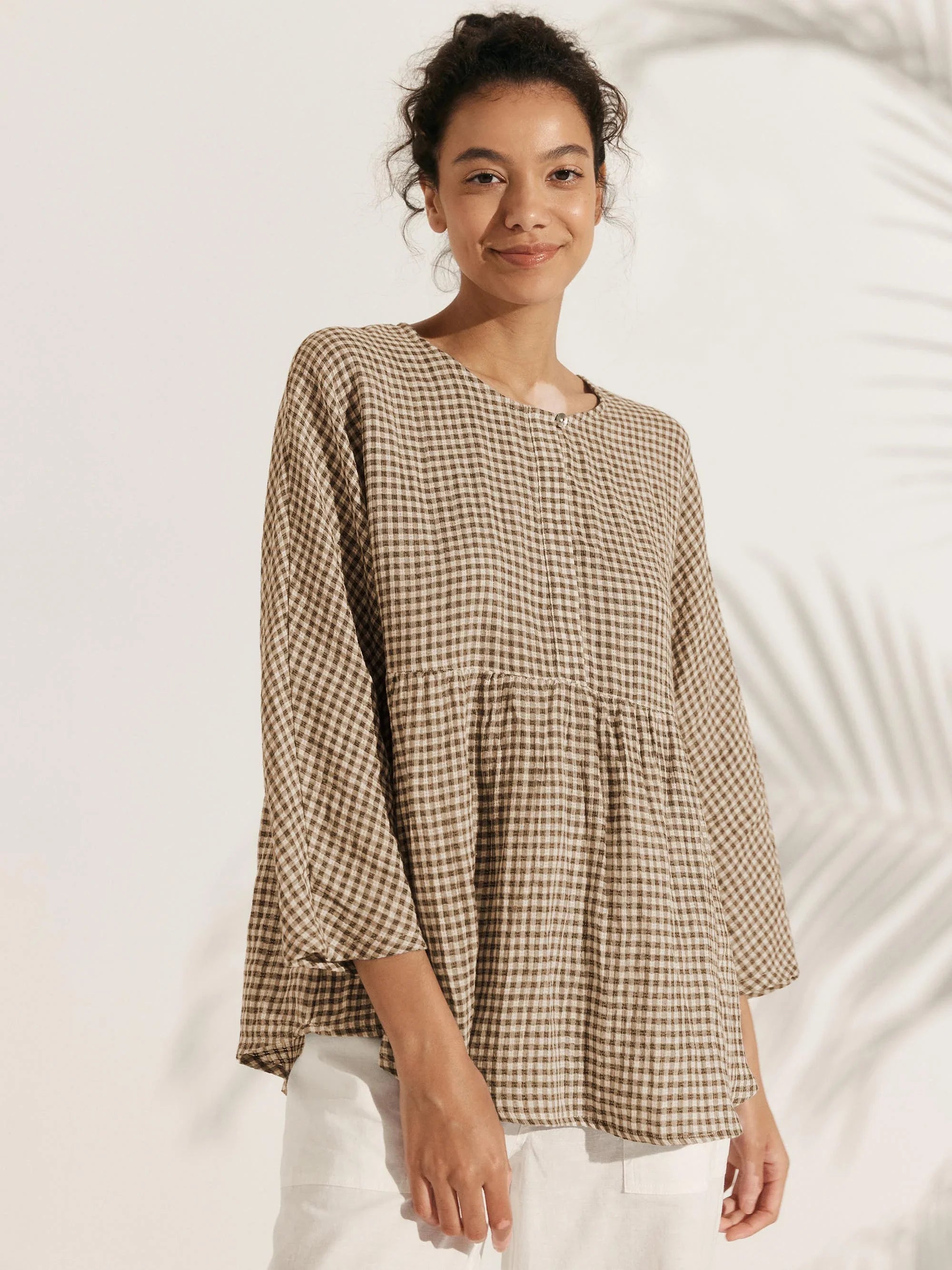 LINTICO Linen Checked Long-Sleeved Top CAROLINE — lifestyle context