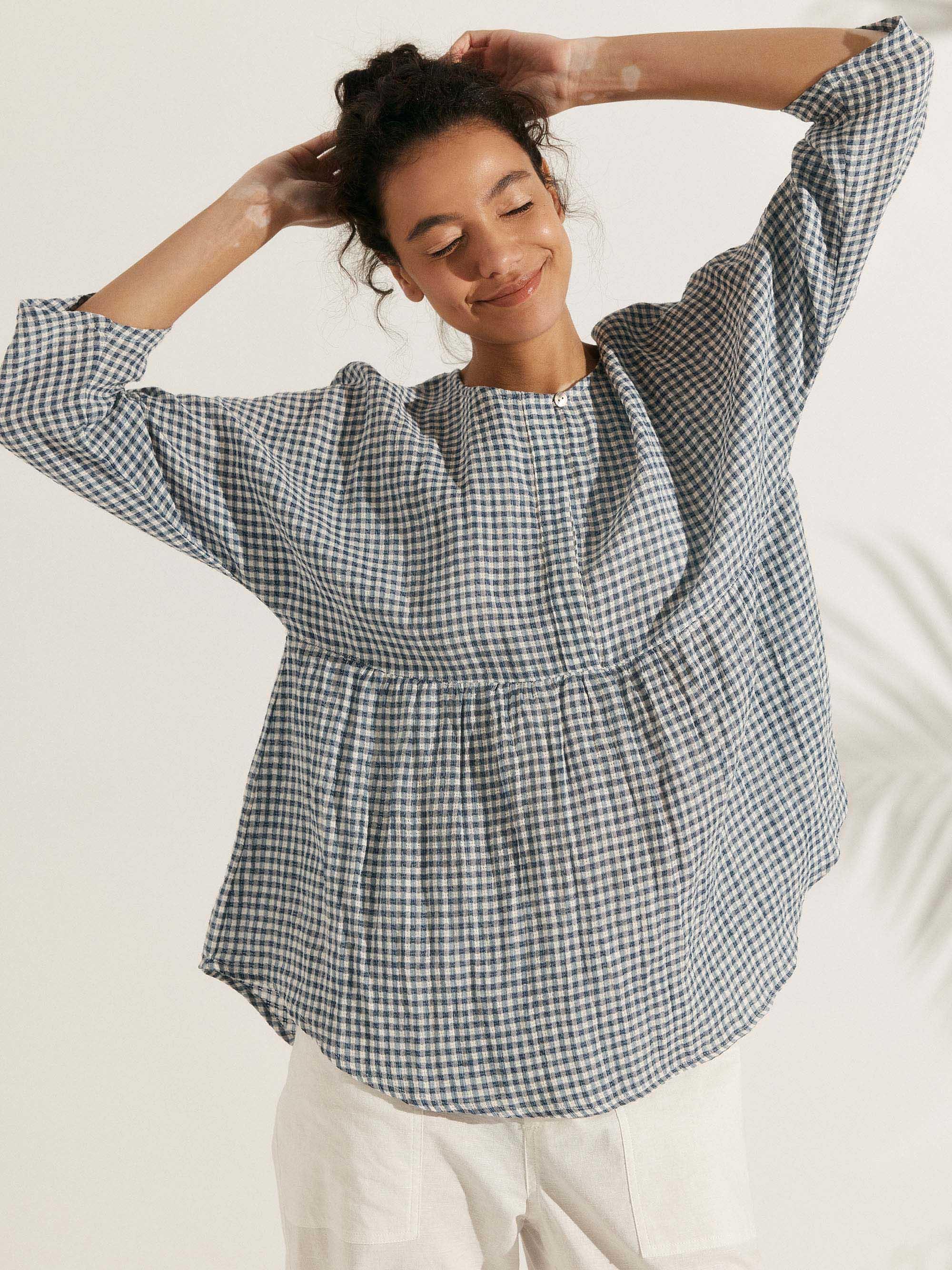 LINTICO Linen Checked Long-Sleeved Top CAROLINE — detail shot 6