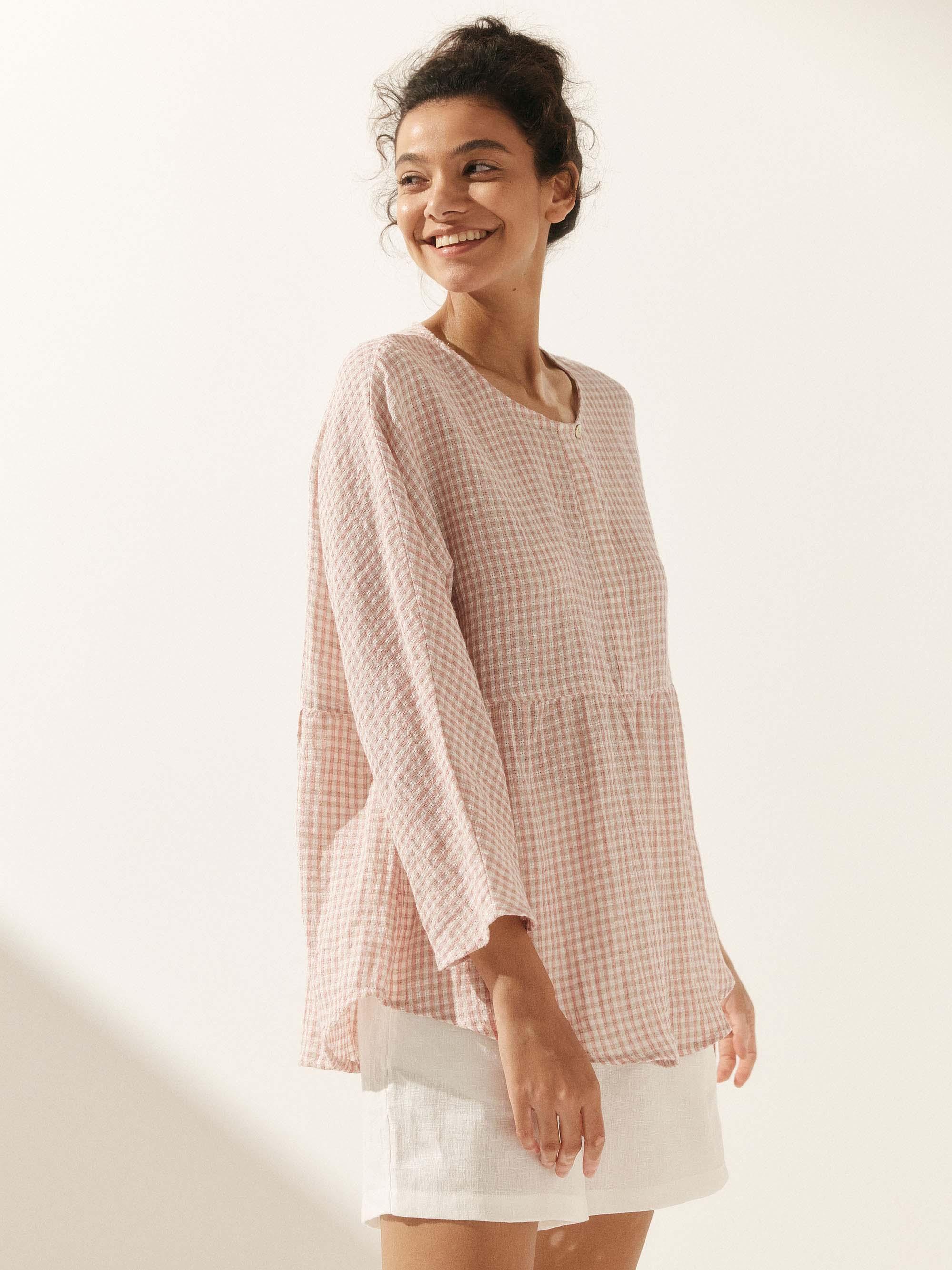 LINTICO Linen Checked Long-Sleeved Top CAROLINE — lifestyle worn / used context