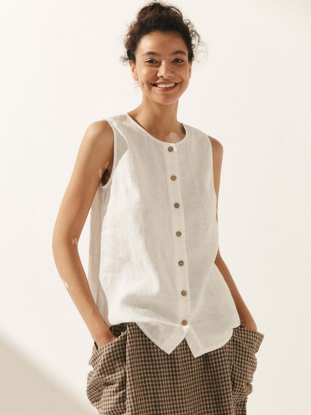 LINTICO 100% Linen Buttons Down Tank Top ERIN — main product shot