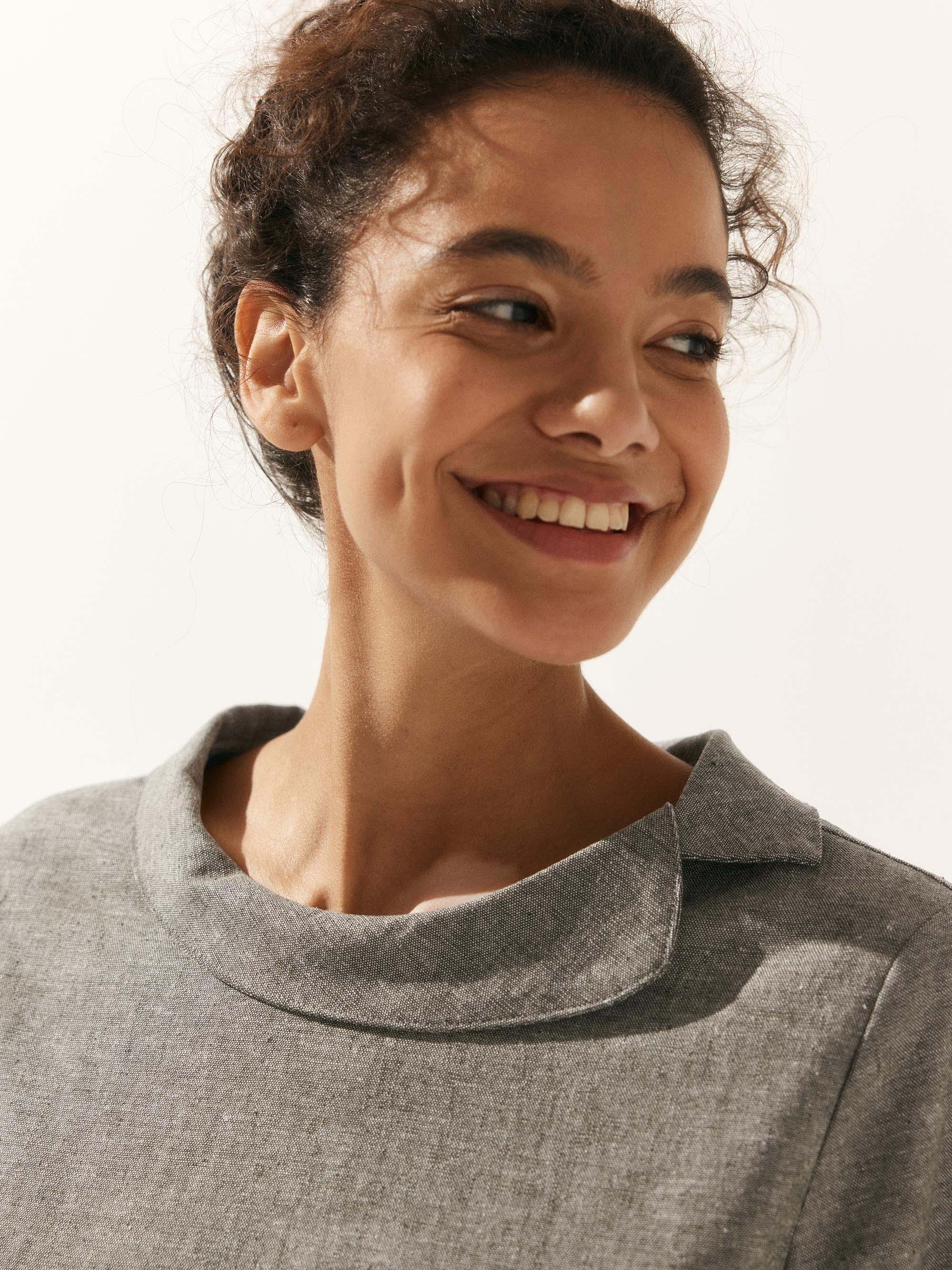 LINTICO Linen Gingham Checked Round Soft-Fold Collar Top LAURA — back view