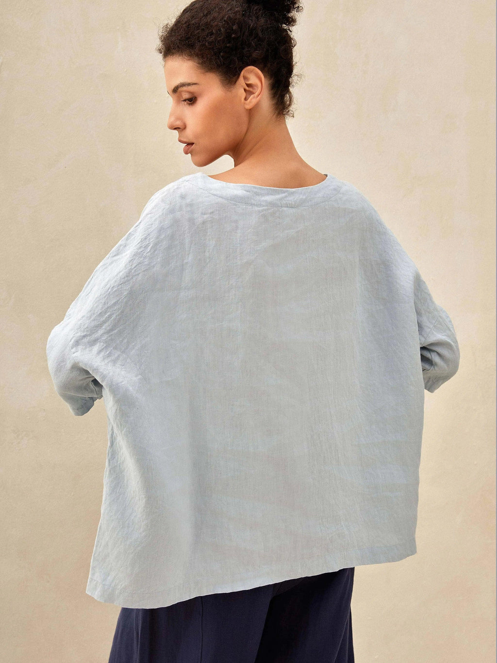 LINTICO 100% Linen Boatneck 3/4 Length Sleeve Top AURORA — detail shot 6