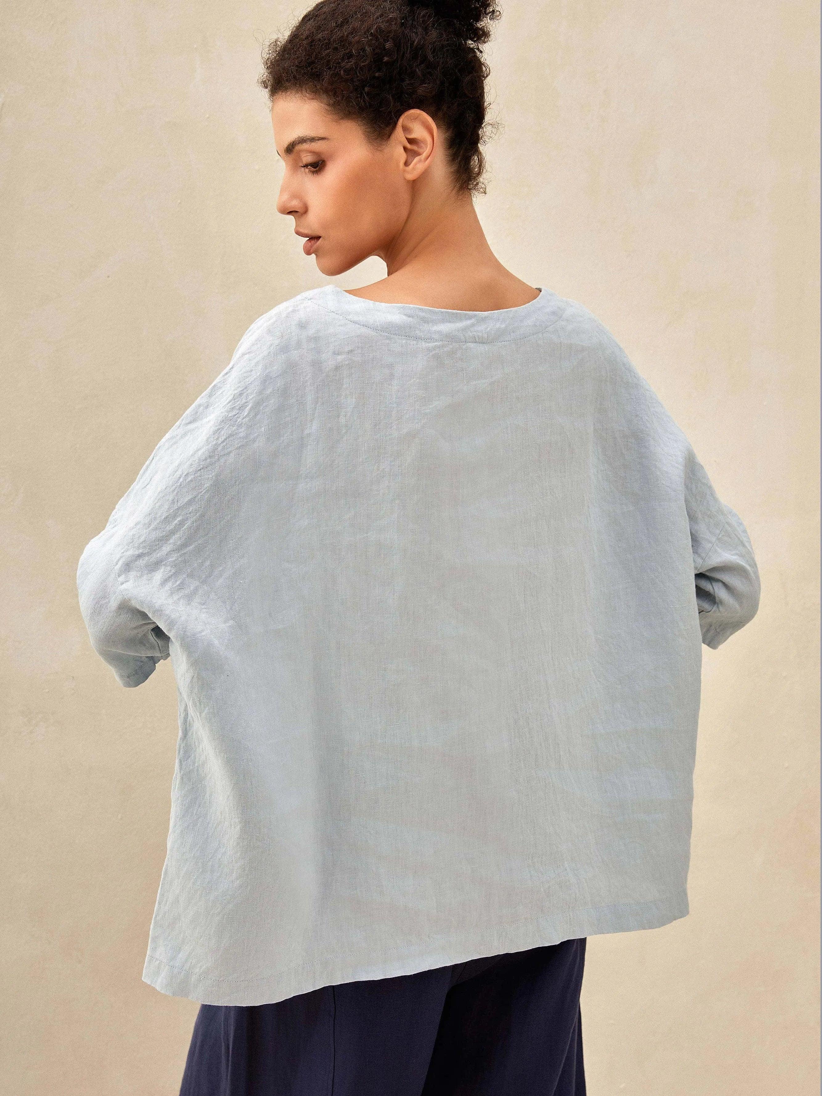 LINTICO 100% Linen Boatneck 3/4 Length Sleeve Top AURORA — detail shot 6