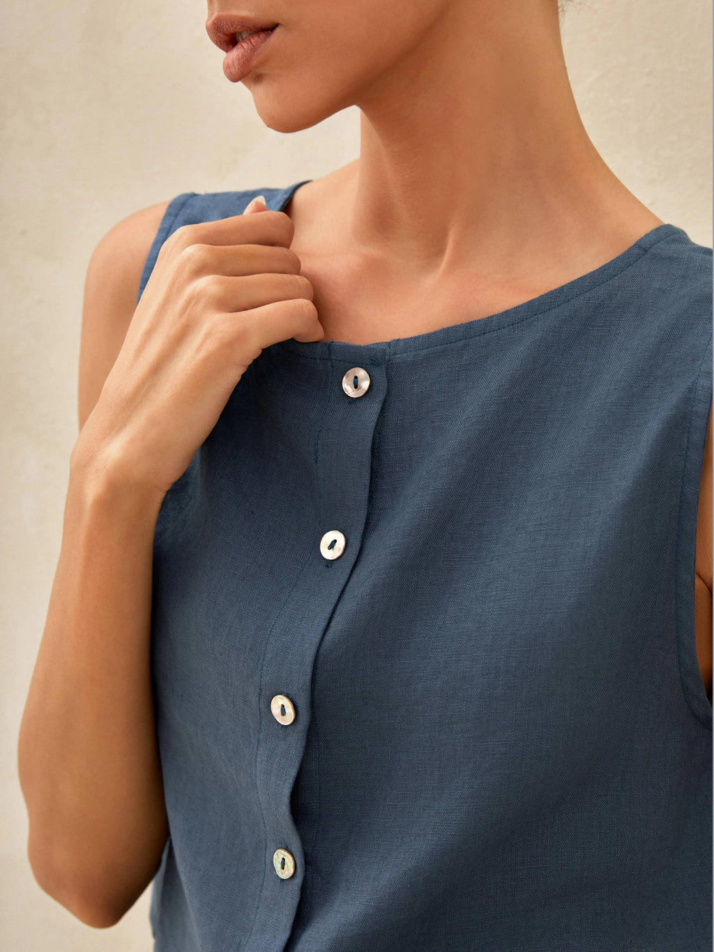 LINTICO 100% Linen Button Decorate Vest Naxi Skirts Set LUCIA — detail shot 6