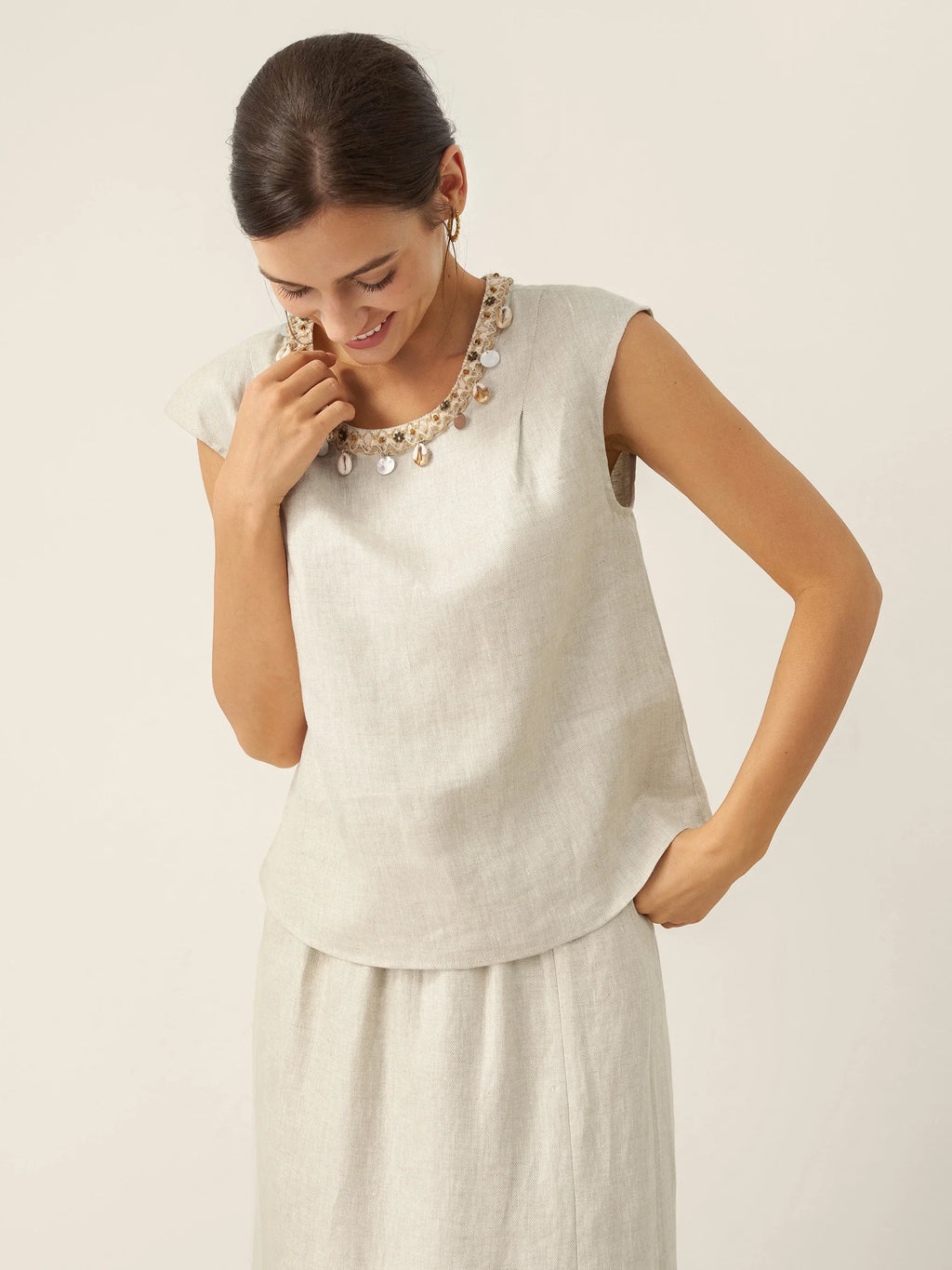 LINTICO LINTICO 100% Linen Cap Sleeve Beaded Top BIANCA — LINTICO branding close-up