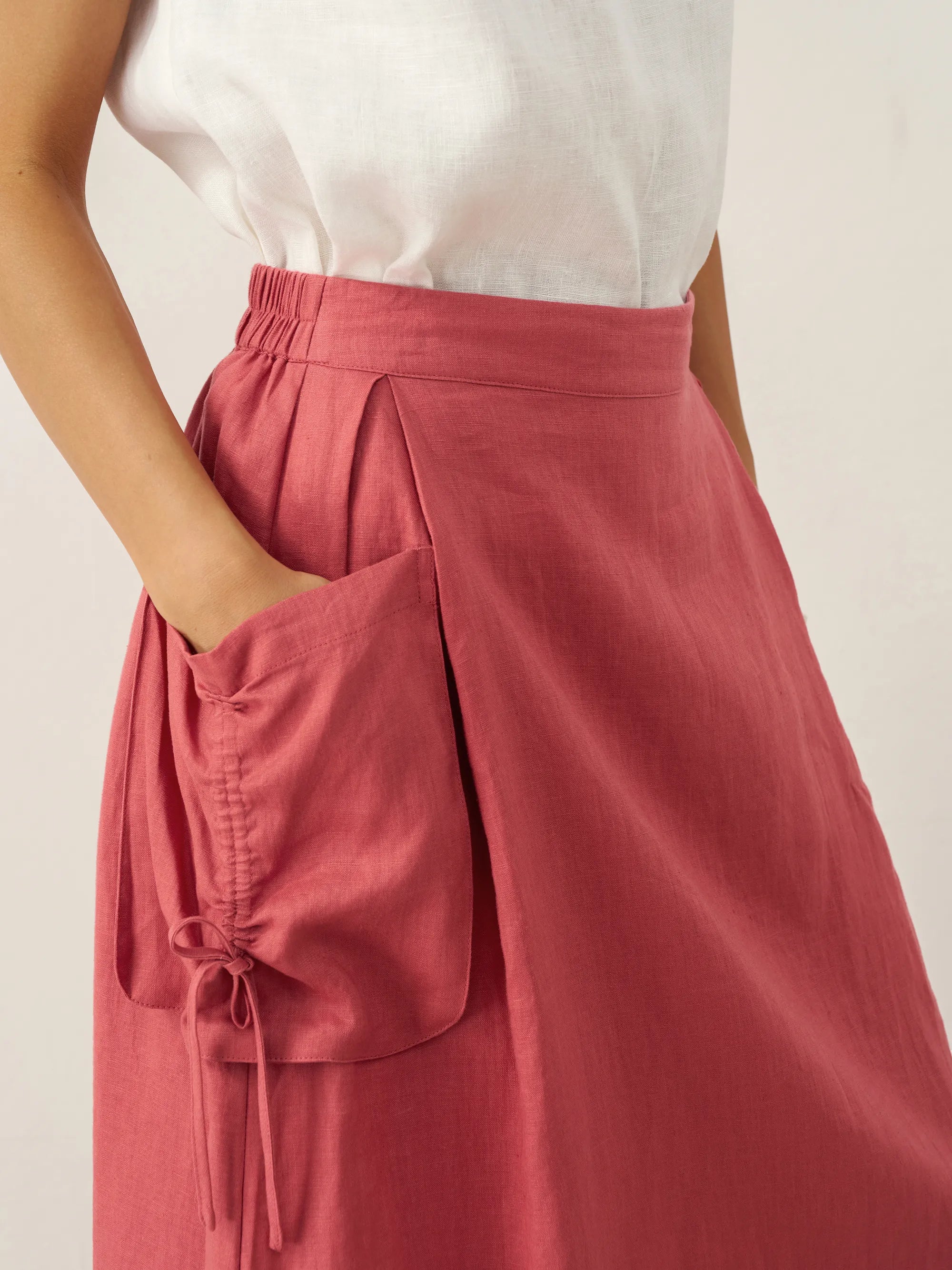 LINTICO 100% Linen Drawstring Pocket Skirt TESS — detail shot 7