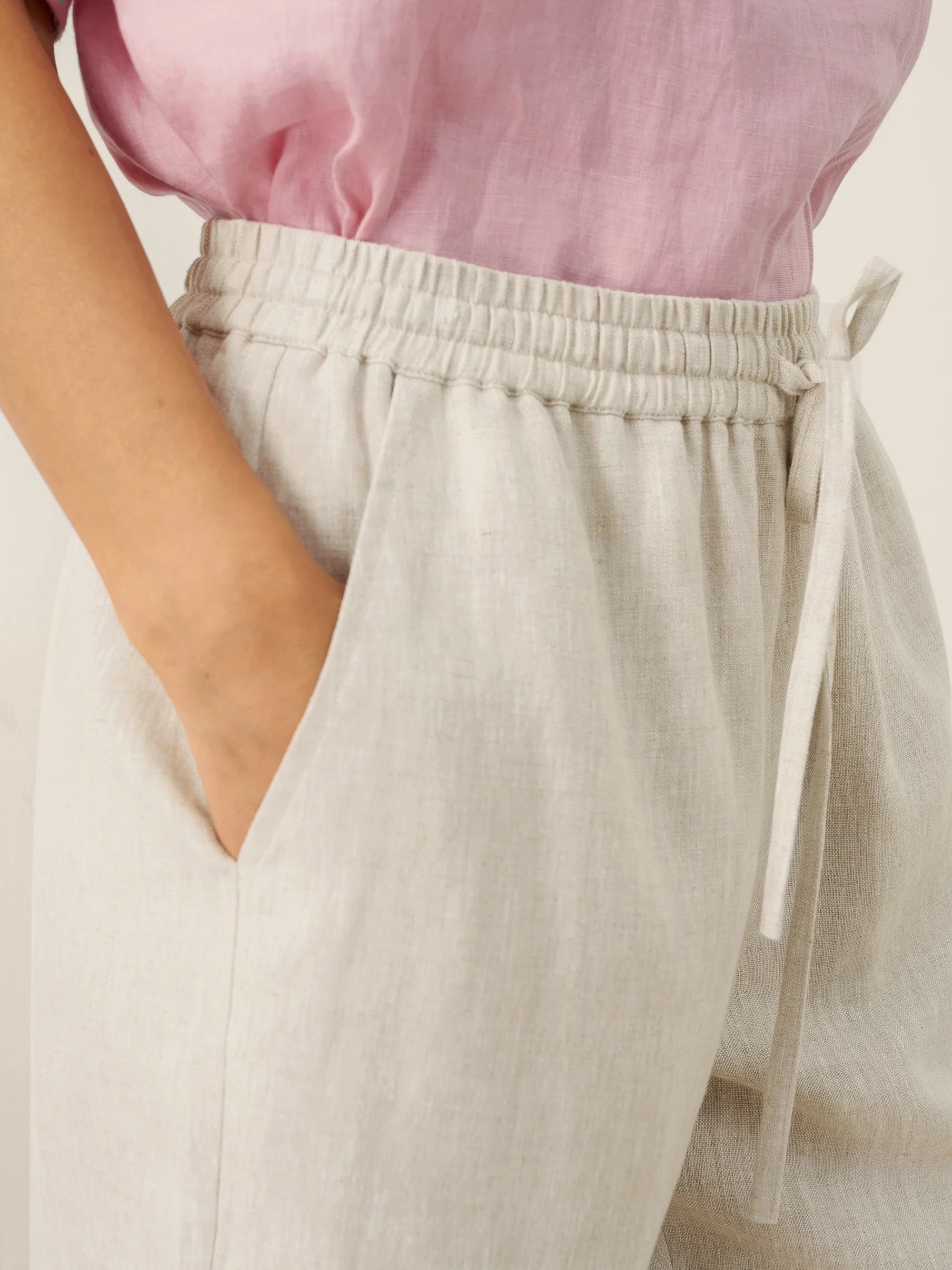 LINTICO 100% Linen Elastic Drawstring Waist Capri Pants XIMENA — detail shot 6