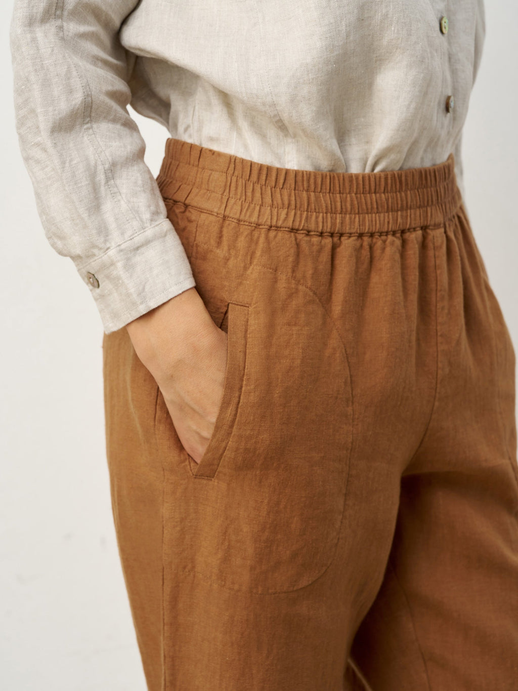 LINTICO 100% Linen Elasticated Waist Ankle Pants GWEN — detail shot 6