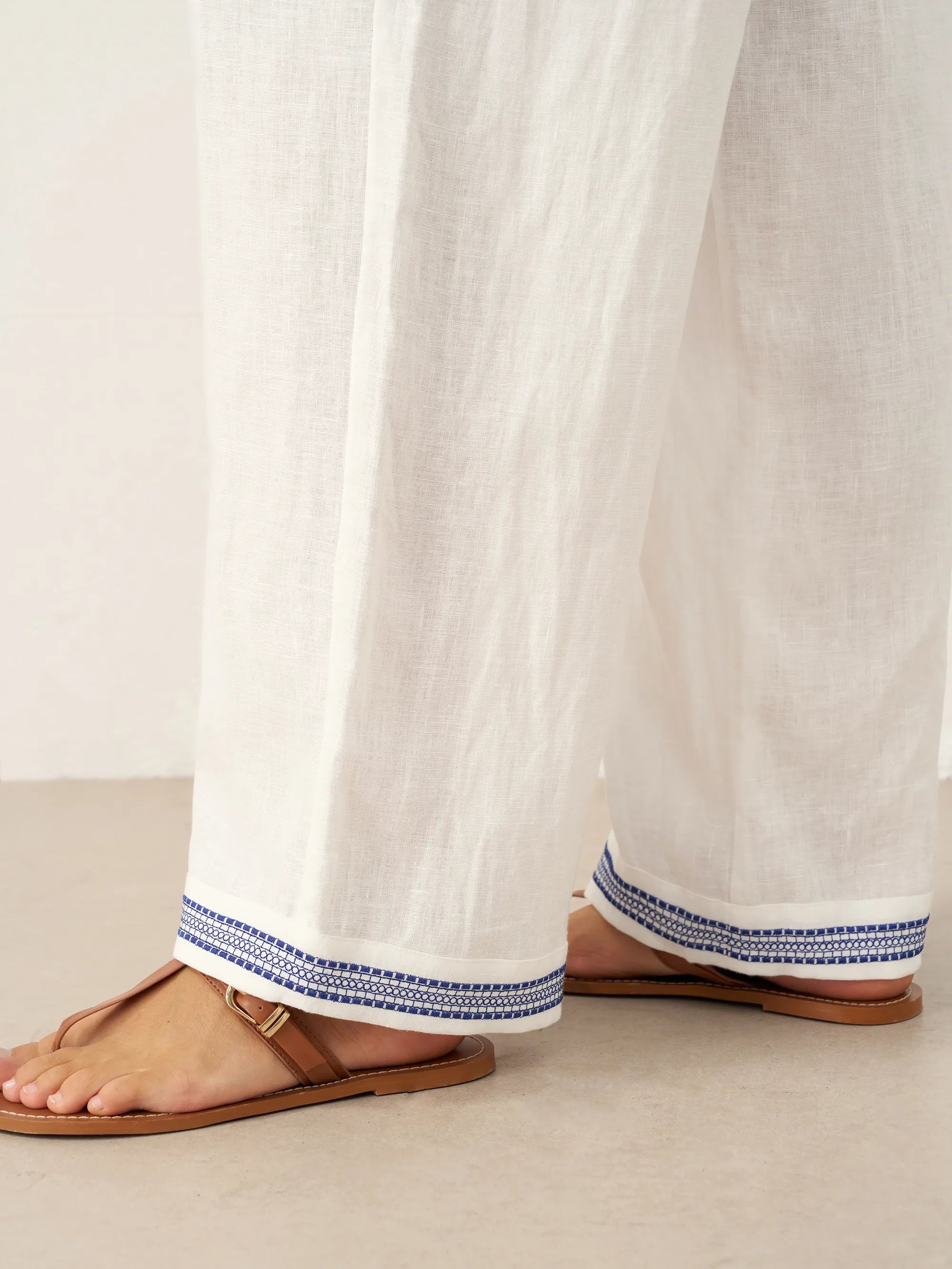 LINTICO LINTICO 100% Linen Embroidered Elastic Waist Pants FENE — detail shot 10