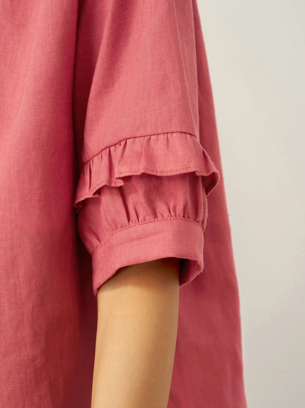LINTICO 100% Linen Flutter Sleeve Drawstring Top ZOEY — detail shot 9