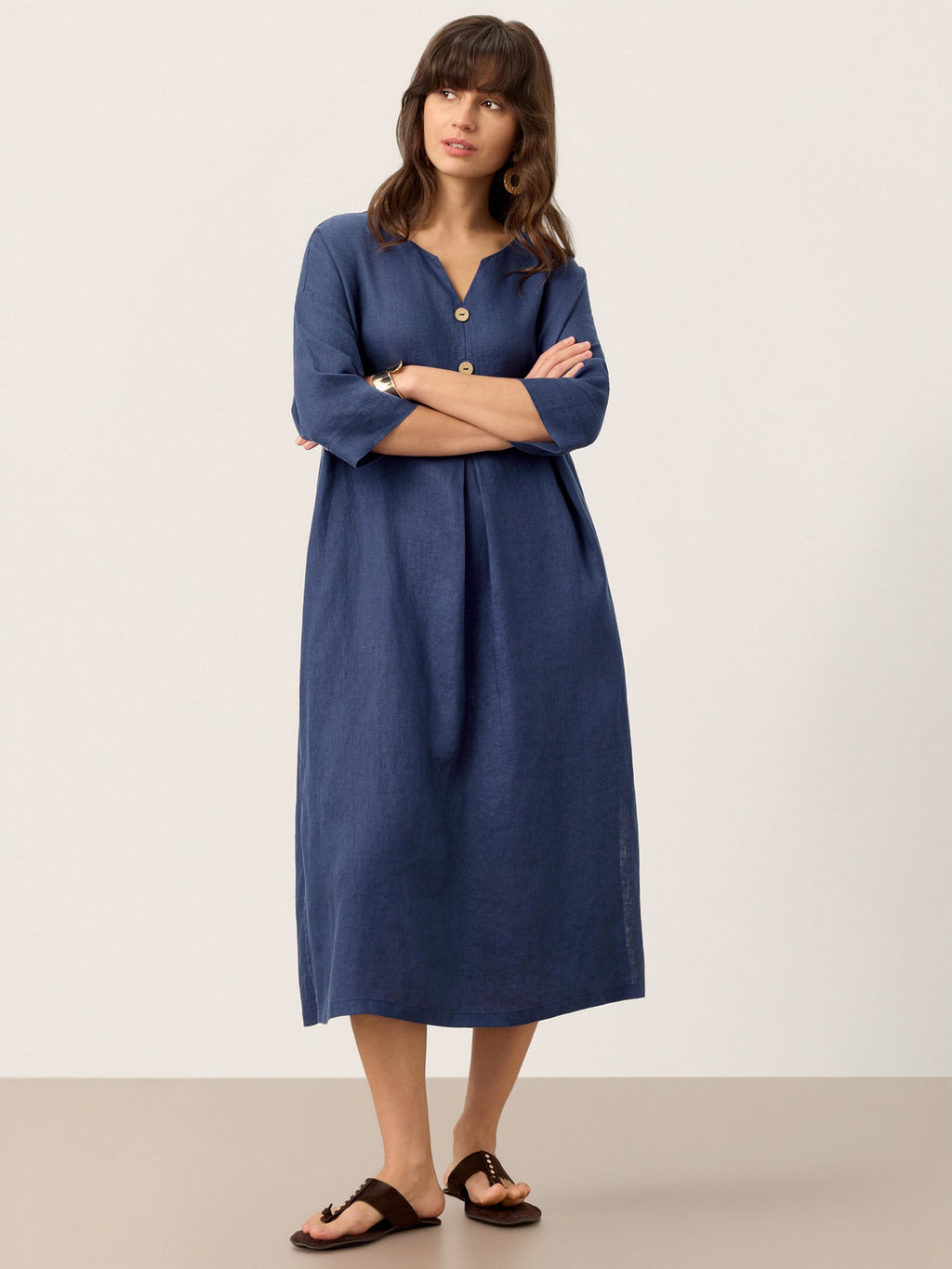 LINTICO 100% Linen Notch Neck Inverted Pleat Maxi Dress MATILDE — detail shot 6