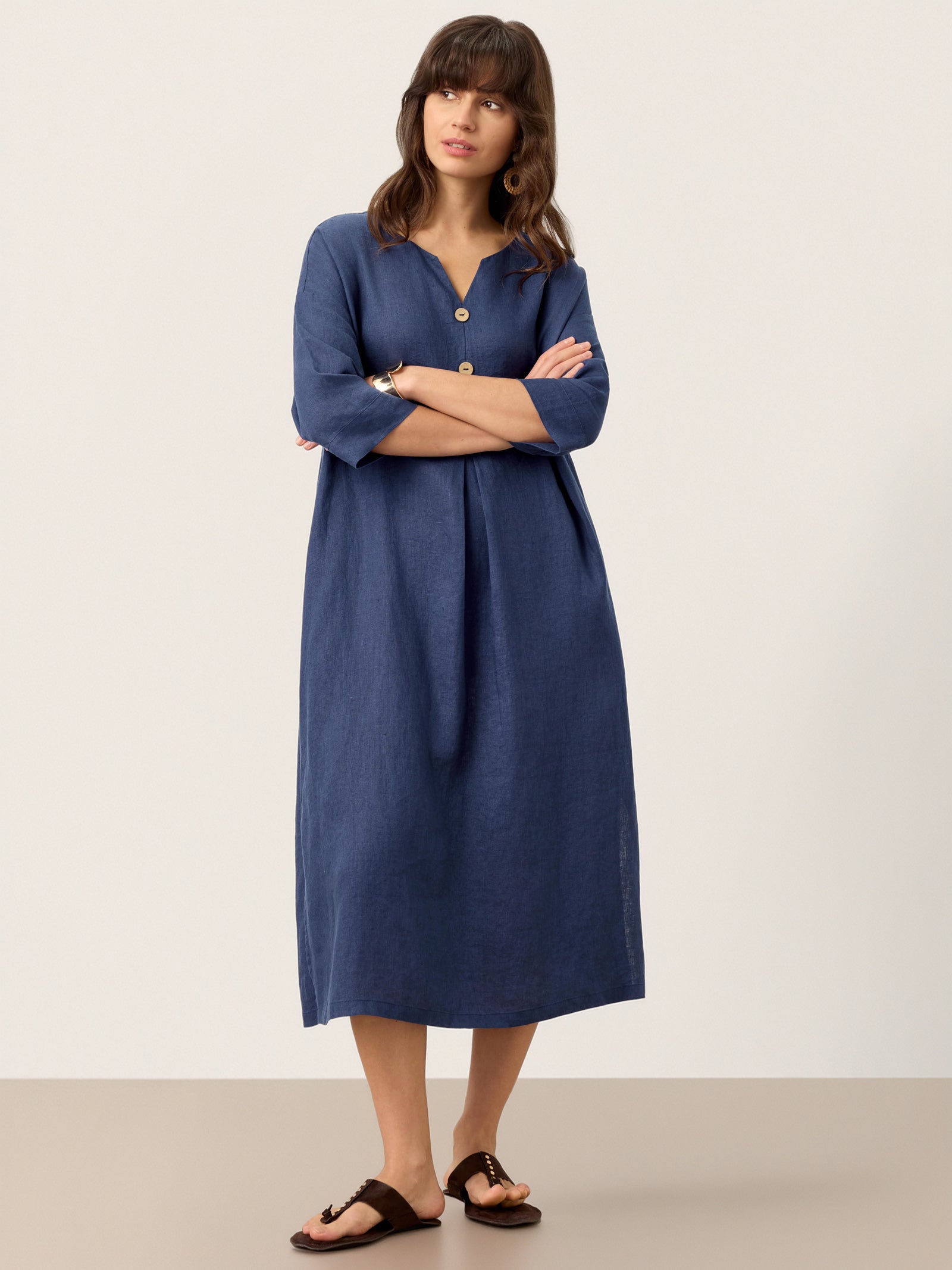 LINTICO 100% Linen Notch Neck Inverted Pleat Maxi Dress MATILDE — detail shot 6