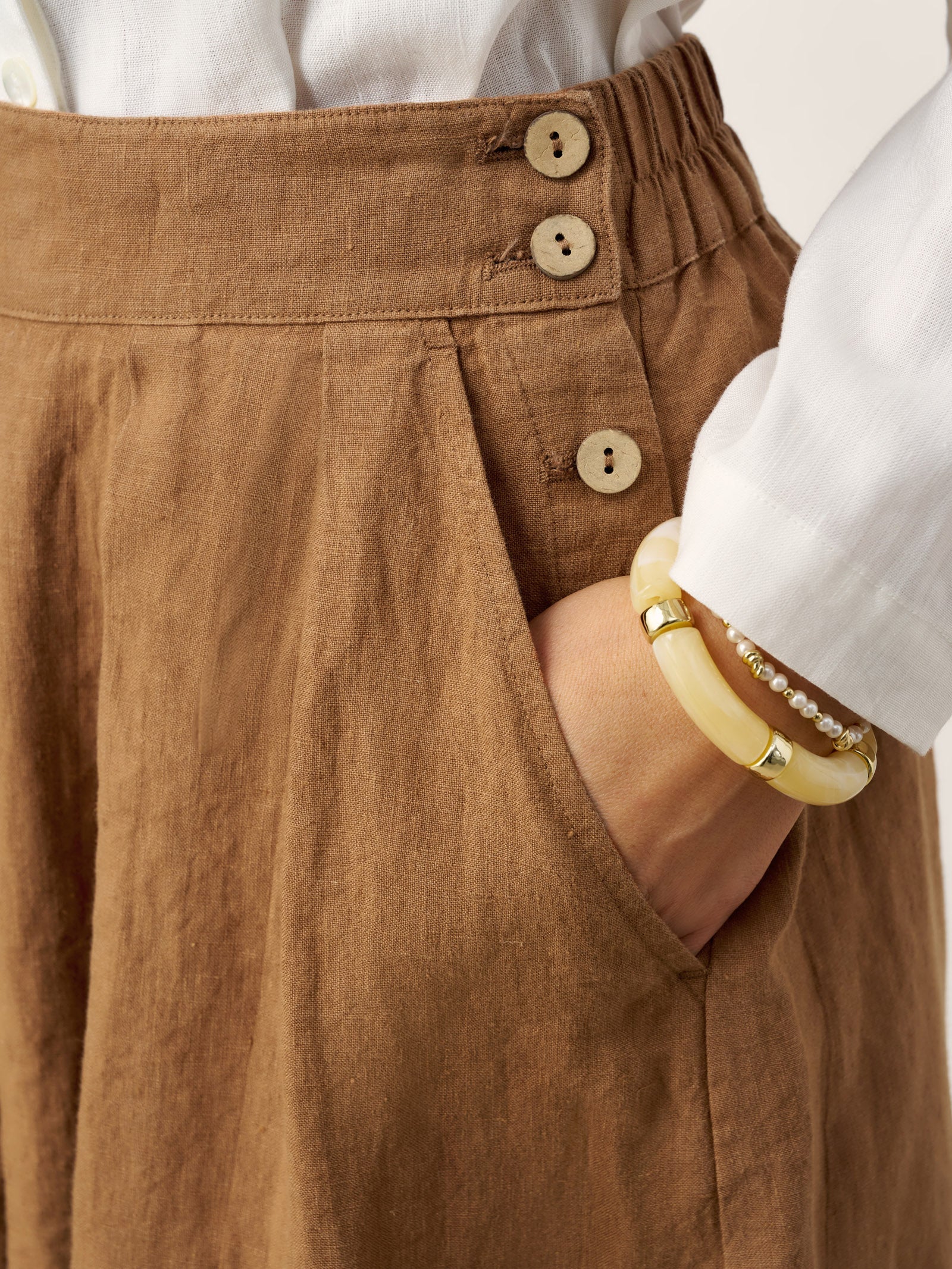 LINTICO 100% Linen Pleated Side Button Skirt LILITH — detail shot 6