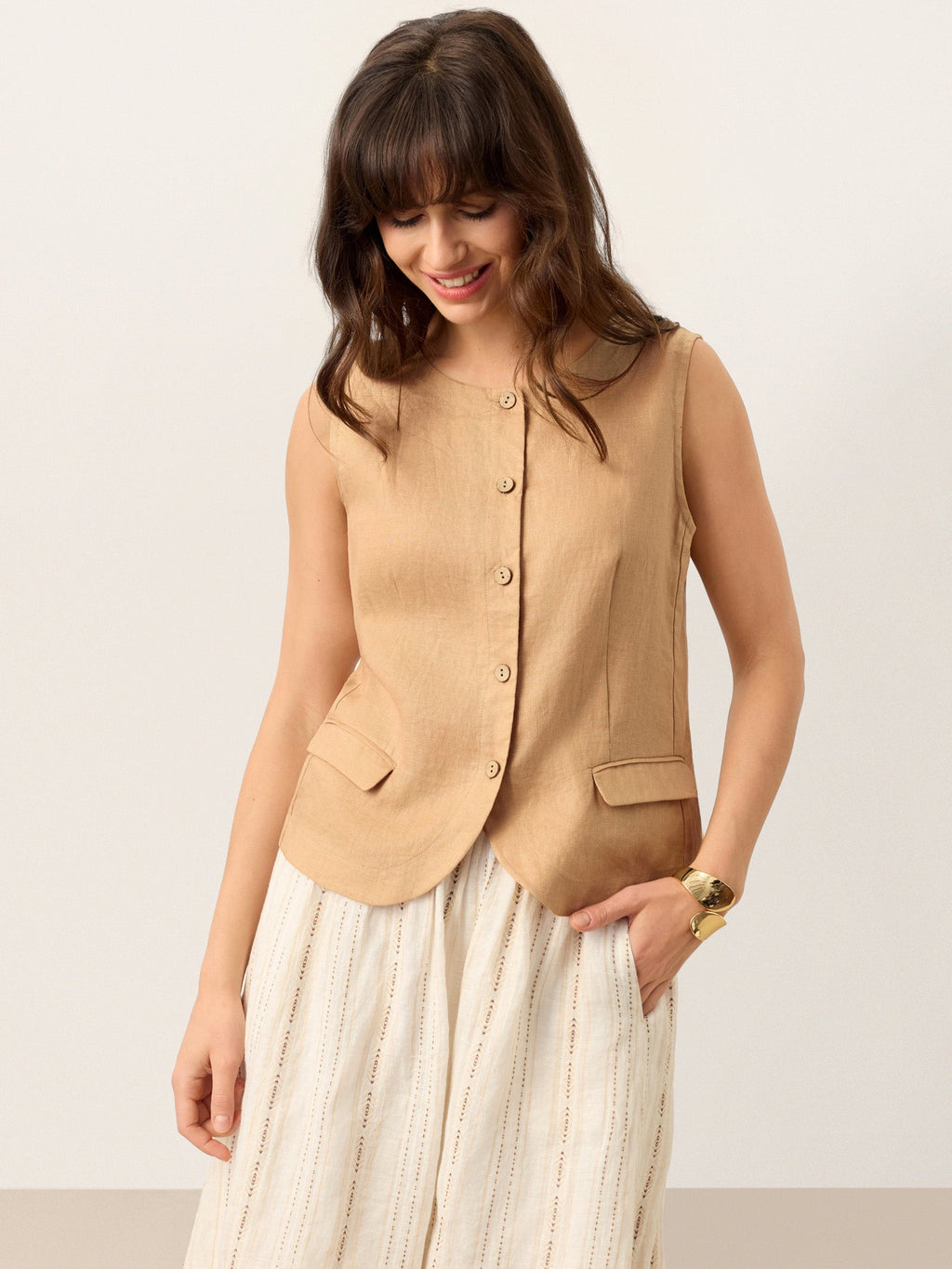 LINTICO 100% Linen Cinch-Back Sleeveless Tailored Vest BRONWYN — lifestyle worn / used context