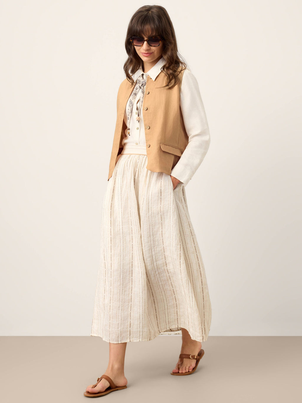 LINTICO 100% Linen Cinch-Back Sleeveless Tailored Vest BRONWYN — detail shot 9