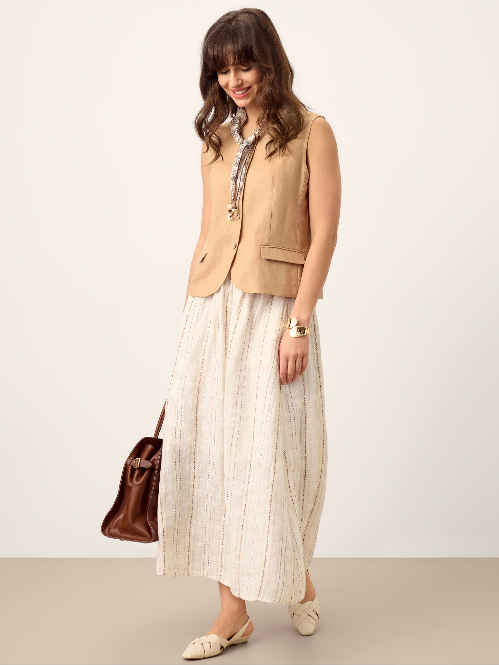 LINTICO 100% Linen Cinch-Back Sleeveless Tailored Vest BRONWYN — comparison shot