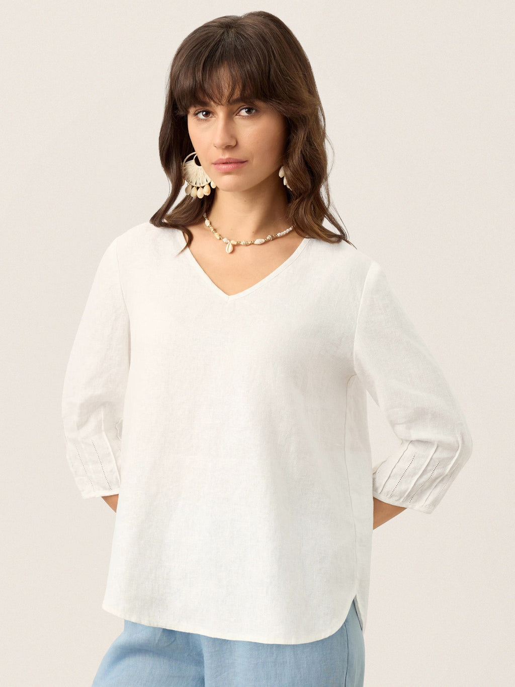 LINTICO 100% Linen Scoop Neck Slit Back Pullover Top FELICIA — lifestyle worn / used context