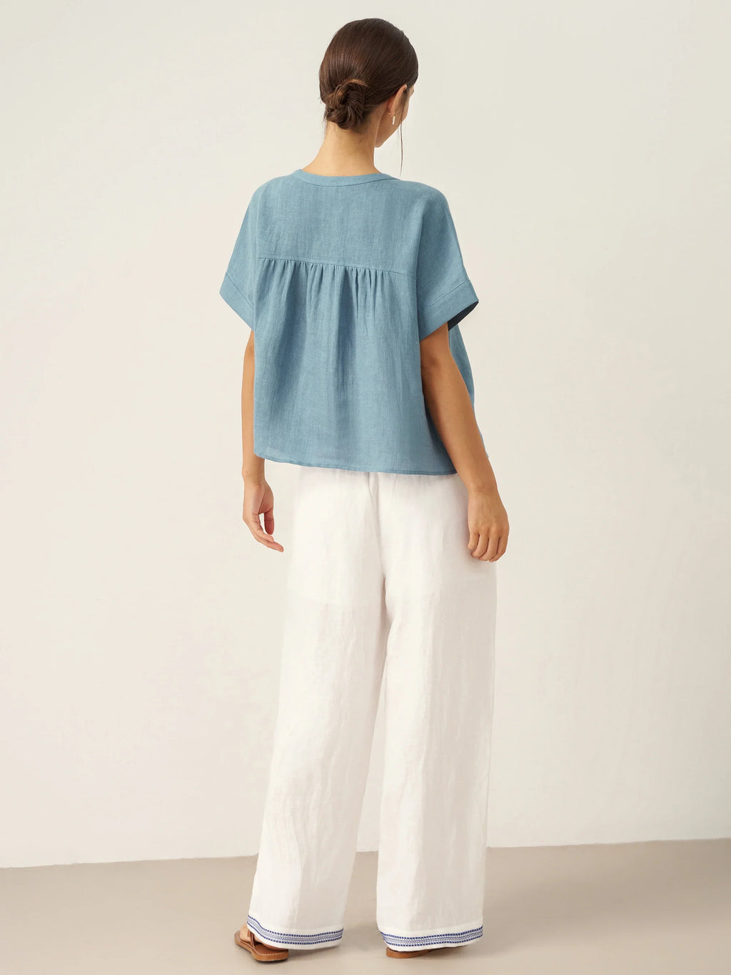 LINTICO 100% Linen Short Sleeve Crew Neck Shirt FINA — detail shot 10
