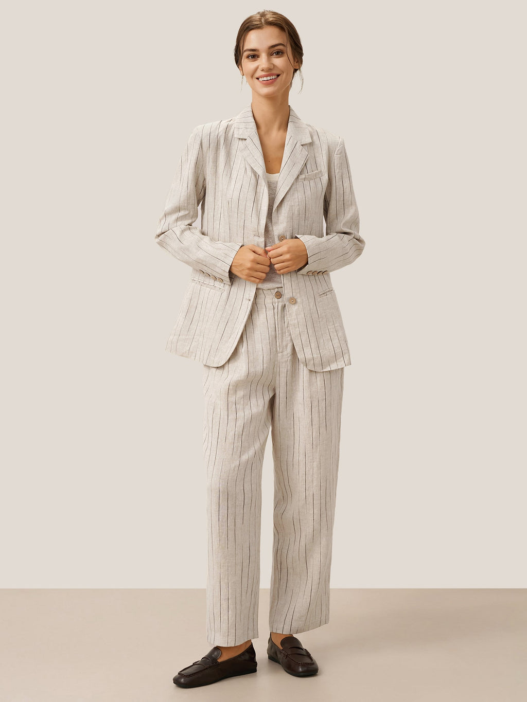 LINTICO 100% Linen Sketch Stripe Suit Set ELOISE — in-use photo