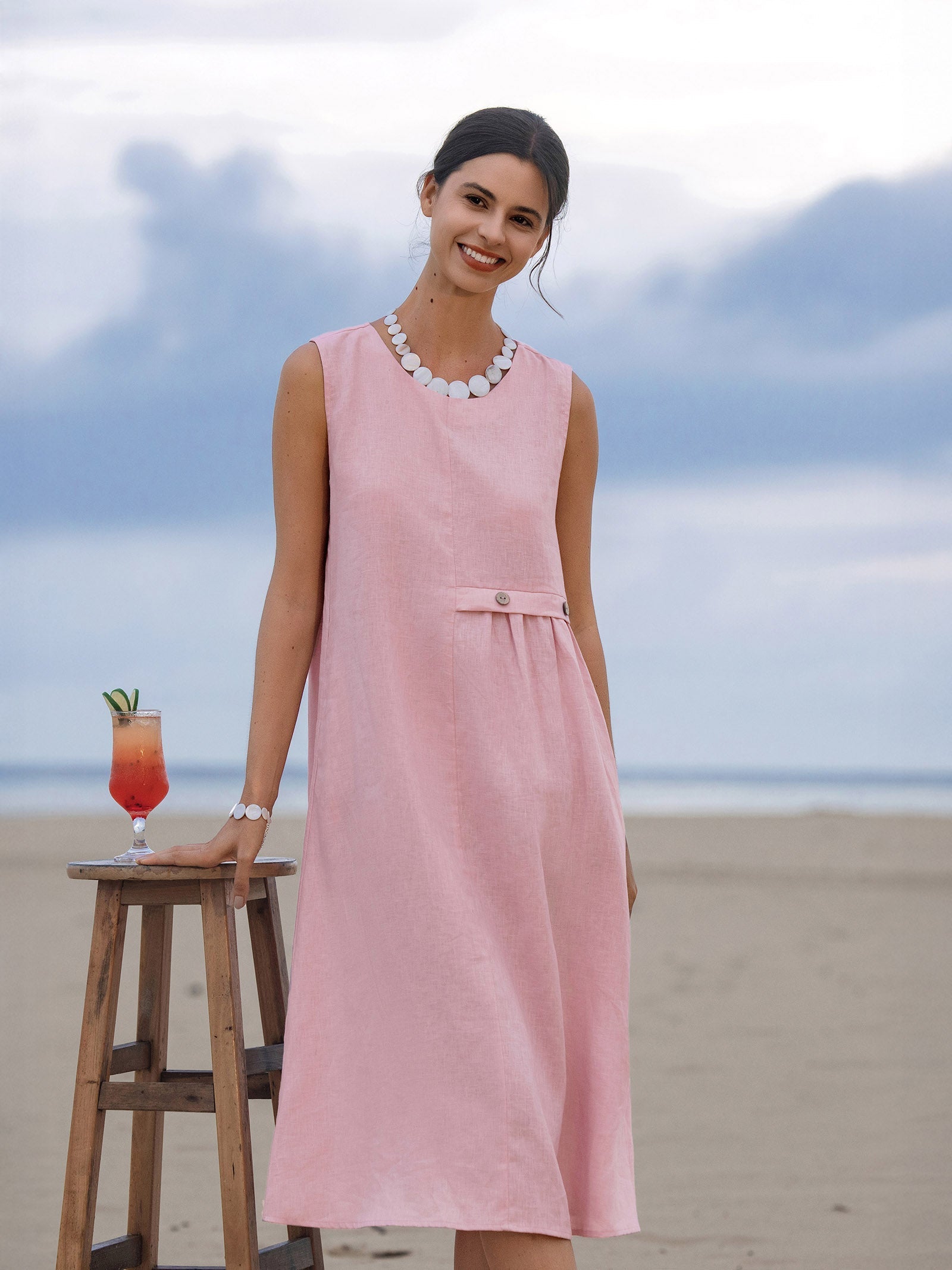 LINTICO 100% Linen Sleeveless Accordion Pleat Midi Dress TINA — LINTICO branding close-up