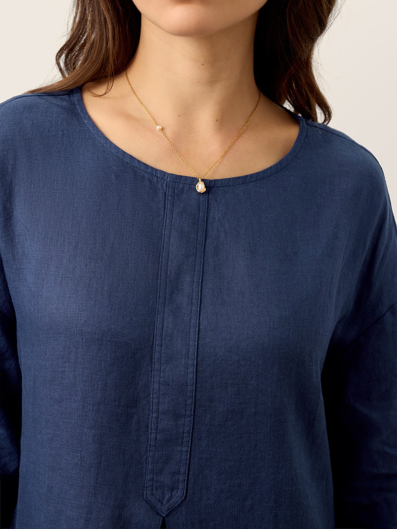 LINTICO 100% Linen Roll-Up Sleeve Inverted Pleat Maxi Dress MARIBEL — detail shot 7