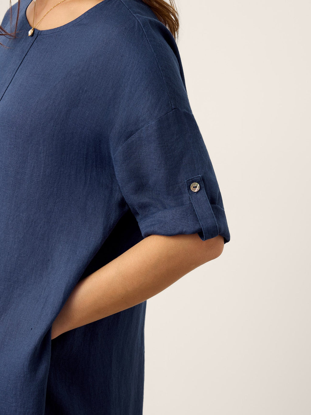 LINTICO 100% Linen Roll-Up Sleeve Inverted Pleat Maxi Dress MARIBEL — detail shot 8