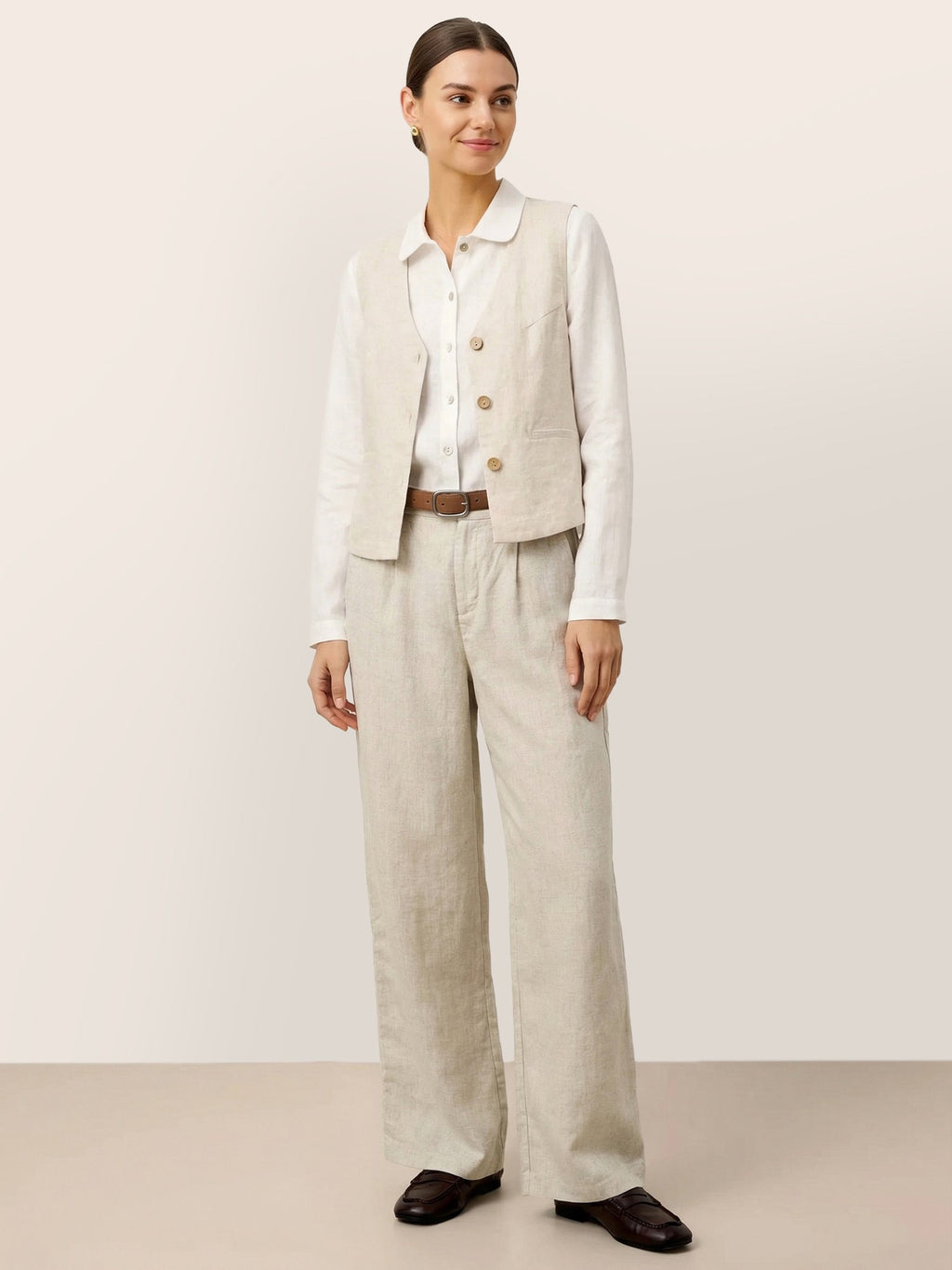 LINTICO 100% Linen V-Neck Buttoned Closure Vest DELIA — detail shot 9