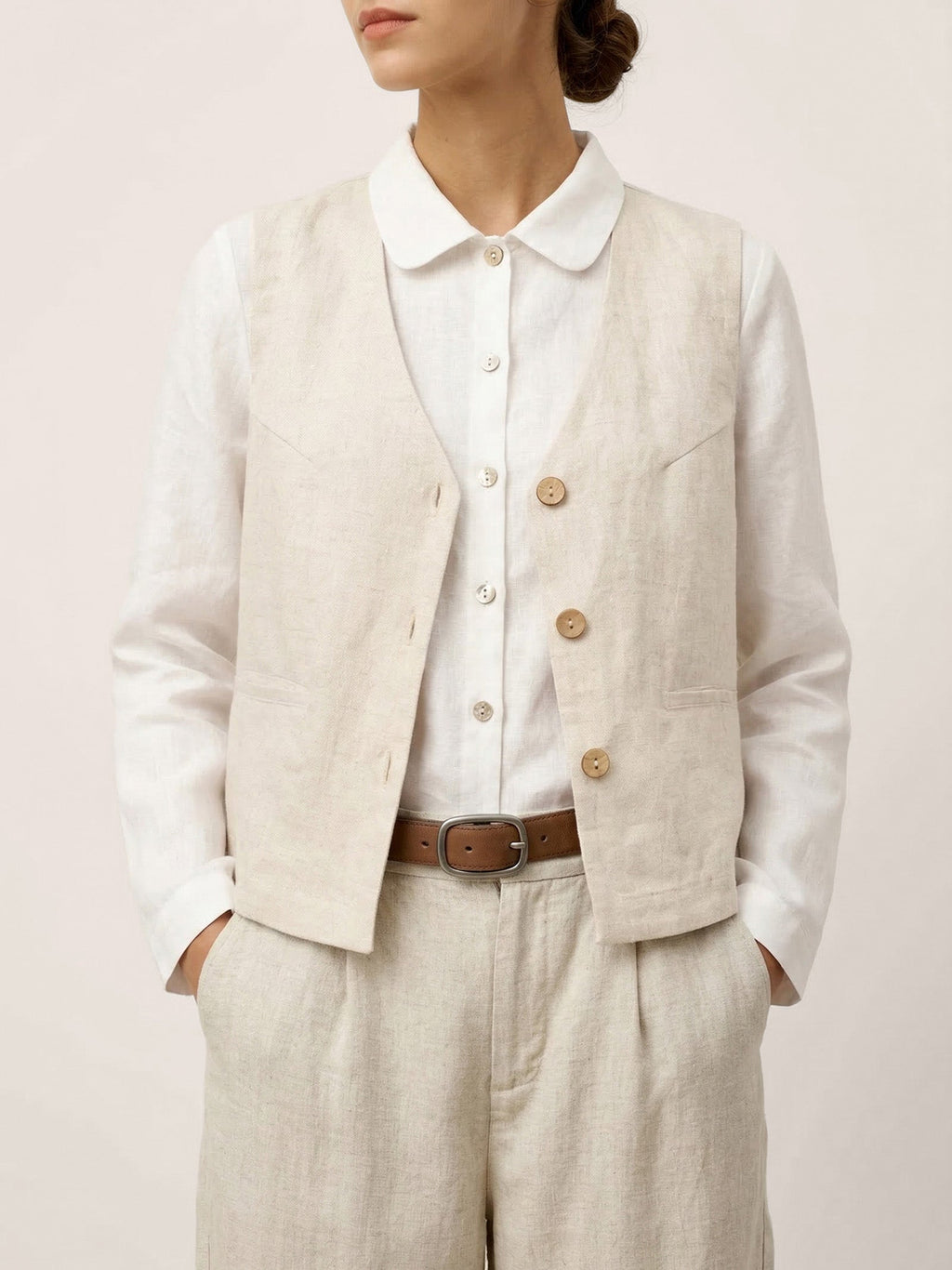 LINTICO 100% Linen V-Neck Buttoned Closure Vest DELIA — detail shot 6