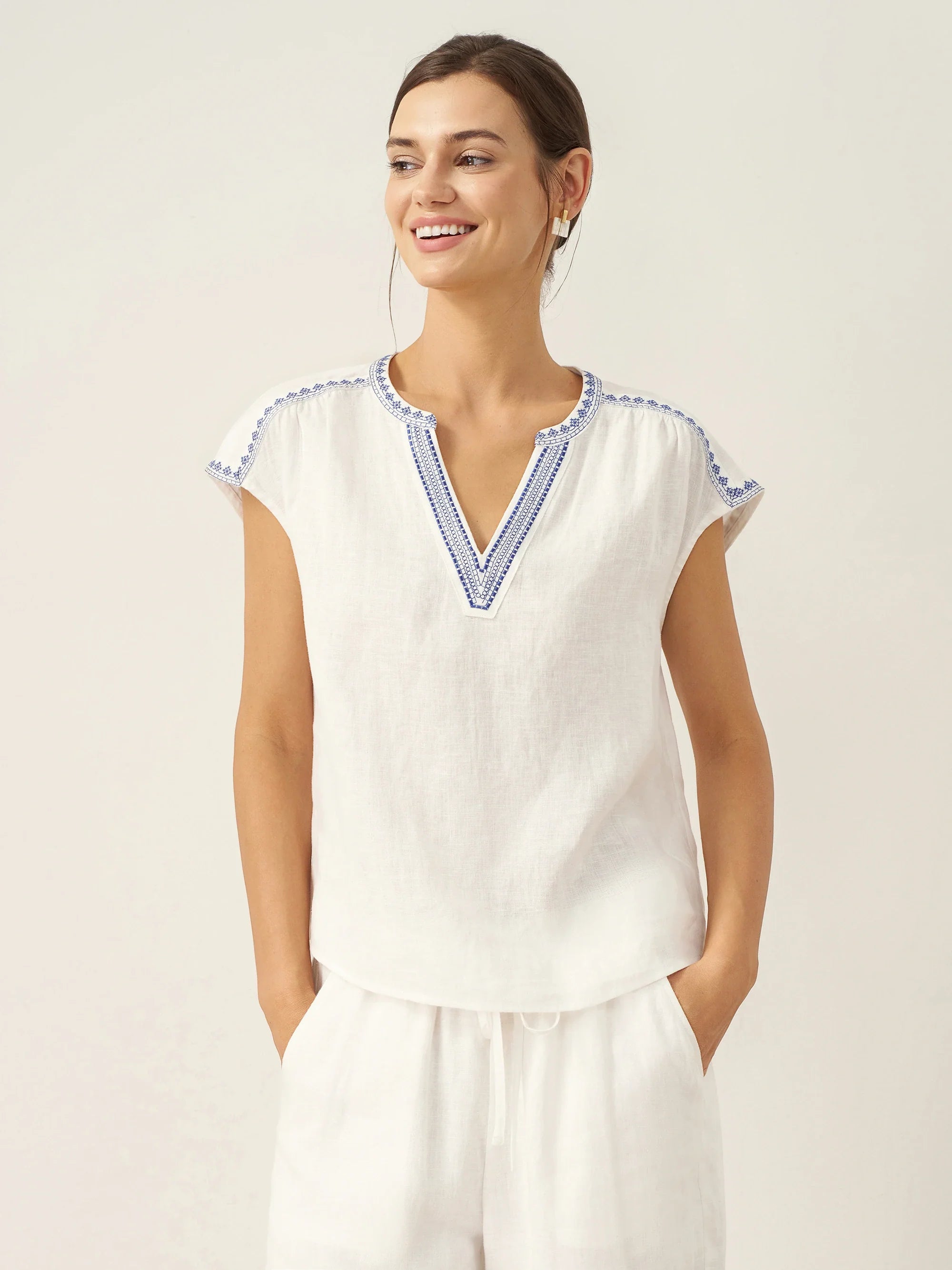 LINTICO LINTICO 100% Linen V-Neck Embroidered Crop Top FENE — main product shot