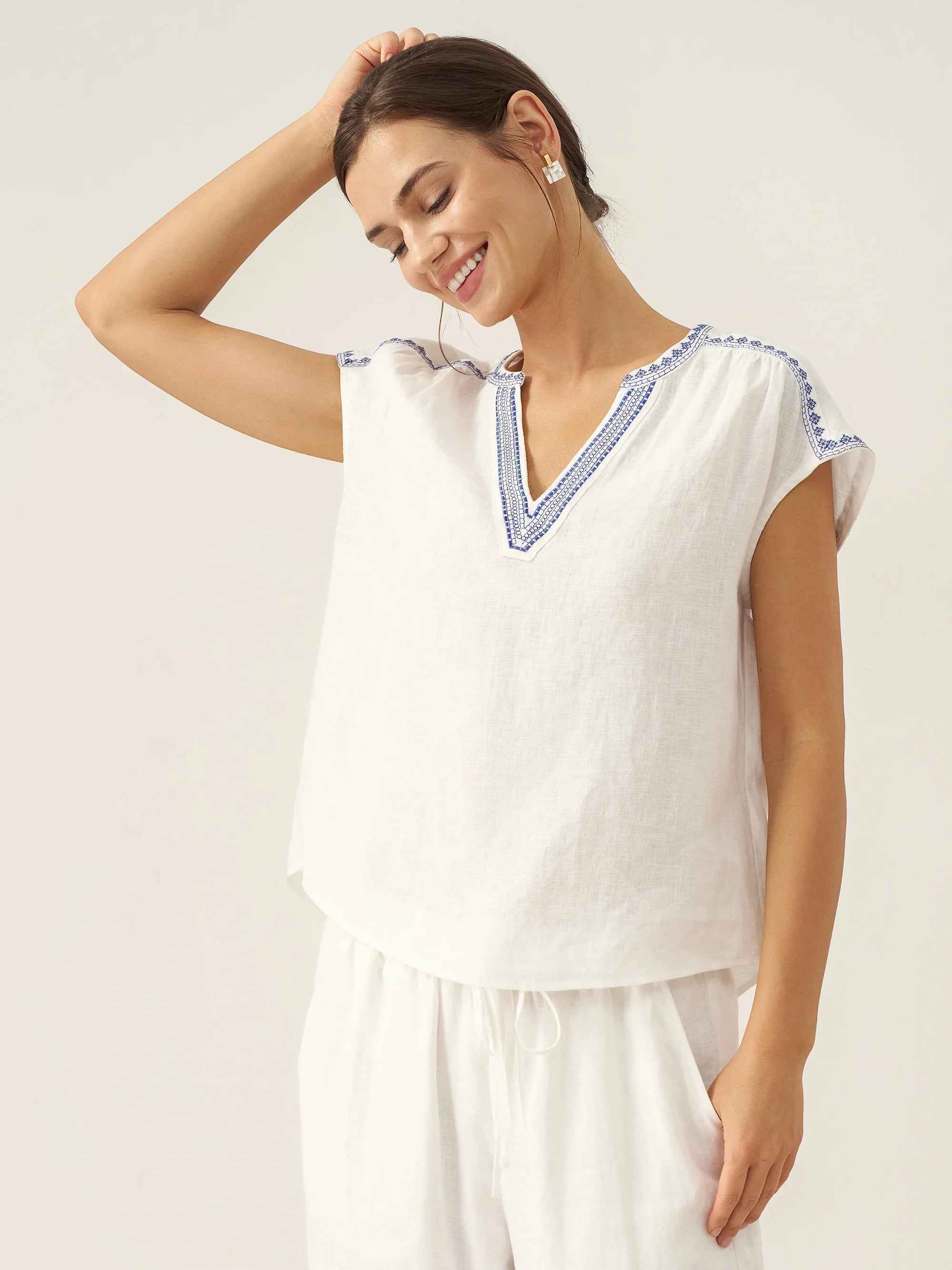 LINTICO LINTICO 100% Linen V-Neck Embroidered Crop Top FENE — LINTICO branding close-up