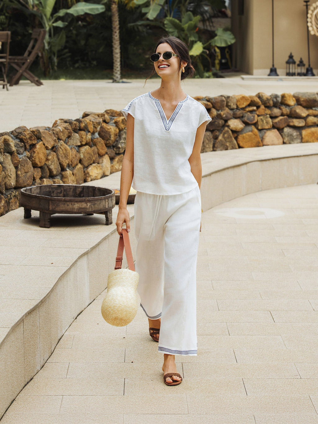 LINTICO LINTICO 100% Linen Embroidered Elastic Waist Pants FENE — construction detail