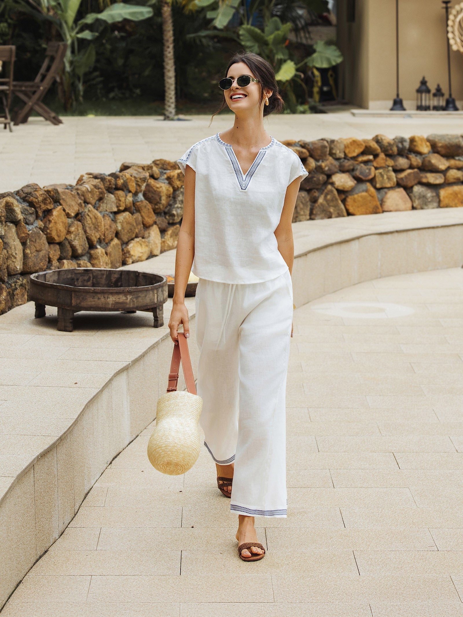 LINTICO LINTICO 100% Linen Embroidered Elastic Waist Pants FENE — construction detail