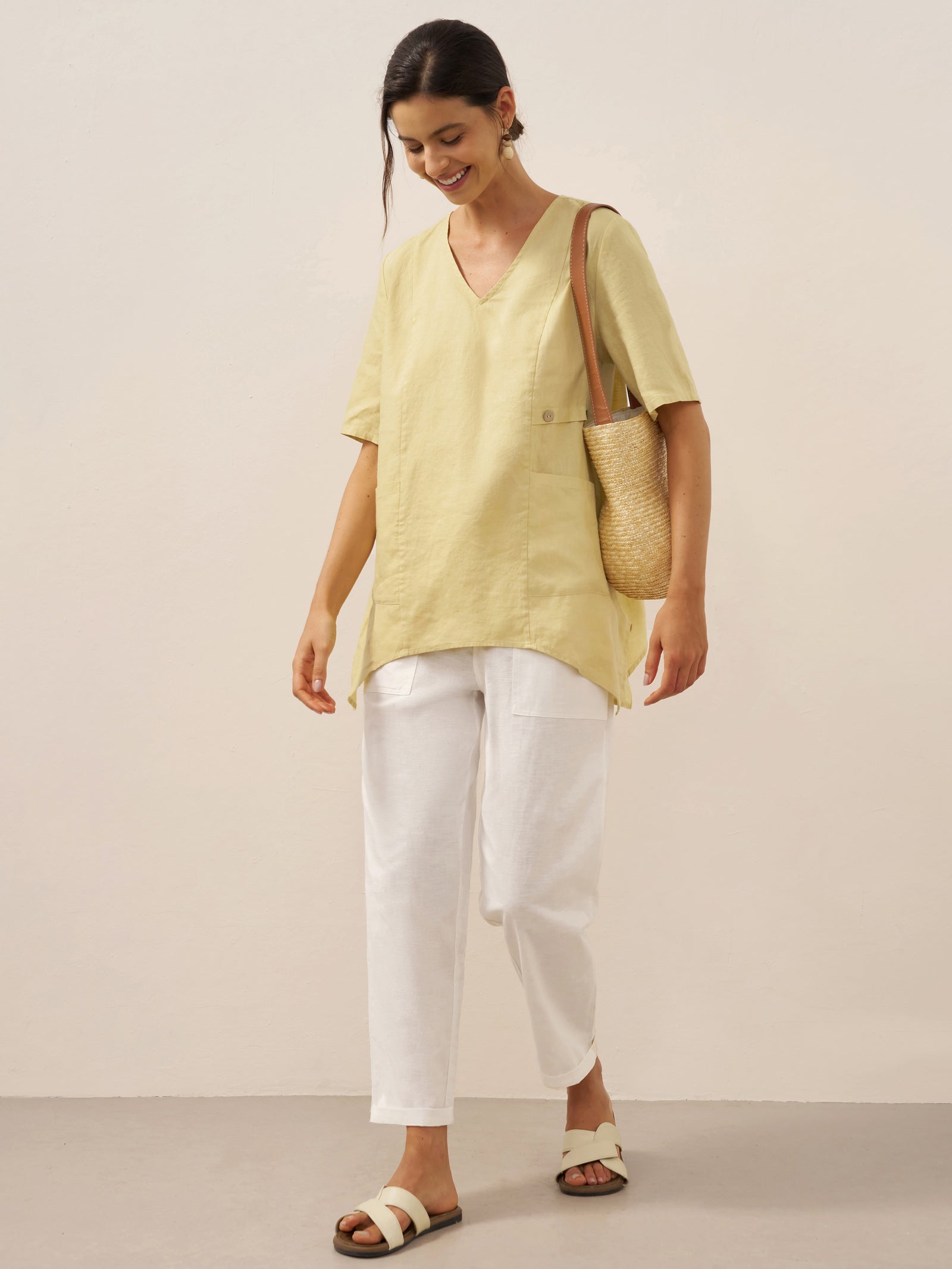 LINTICO 100% Linen Asymmetric Hem Long Top ISLA — detail shot 7