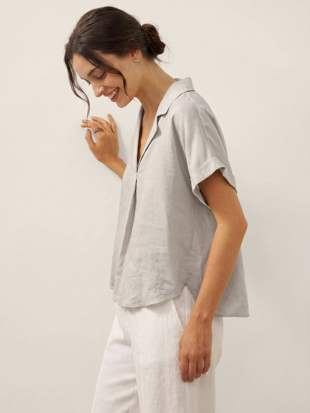 LINTICO 100% Linen Blazer-Inspired Pullover Top DINA — lifestyle worn / used context