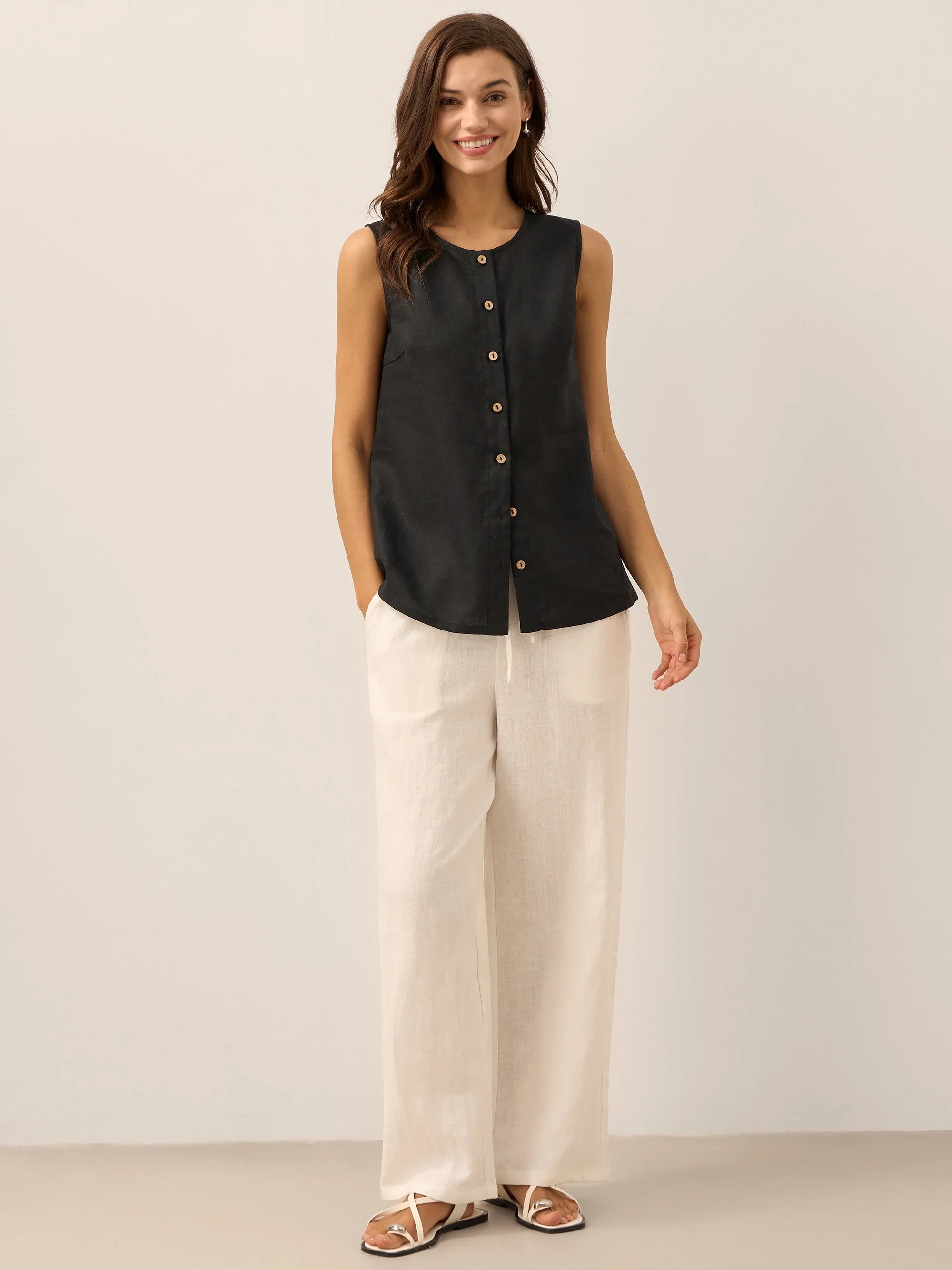 LINTICO 100% Linen Buttons Down Tank Top ERIN — fabric or material detail