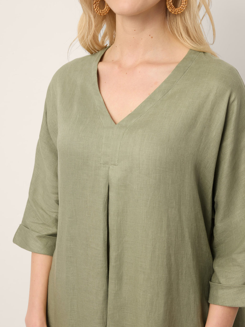 LINTICO 100% Linen Center Pleat V-Neck Cuffed Sleeve Maxi Dress ZENOBIA — detail shot 7