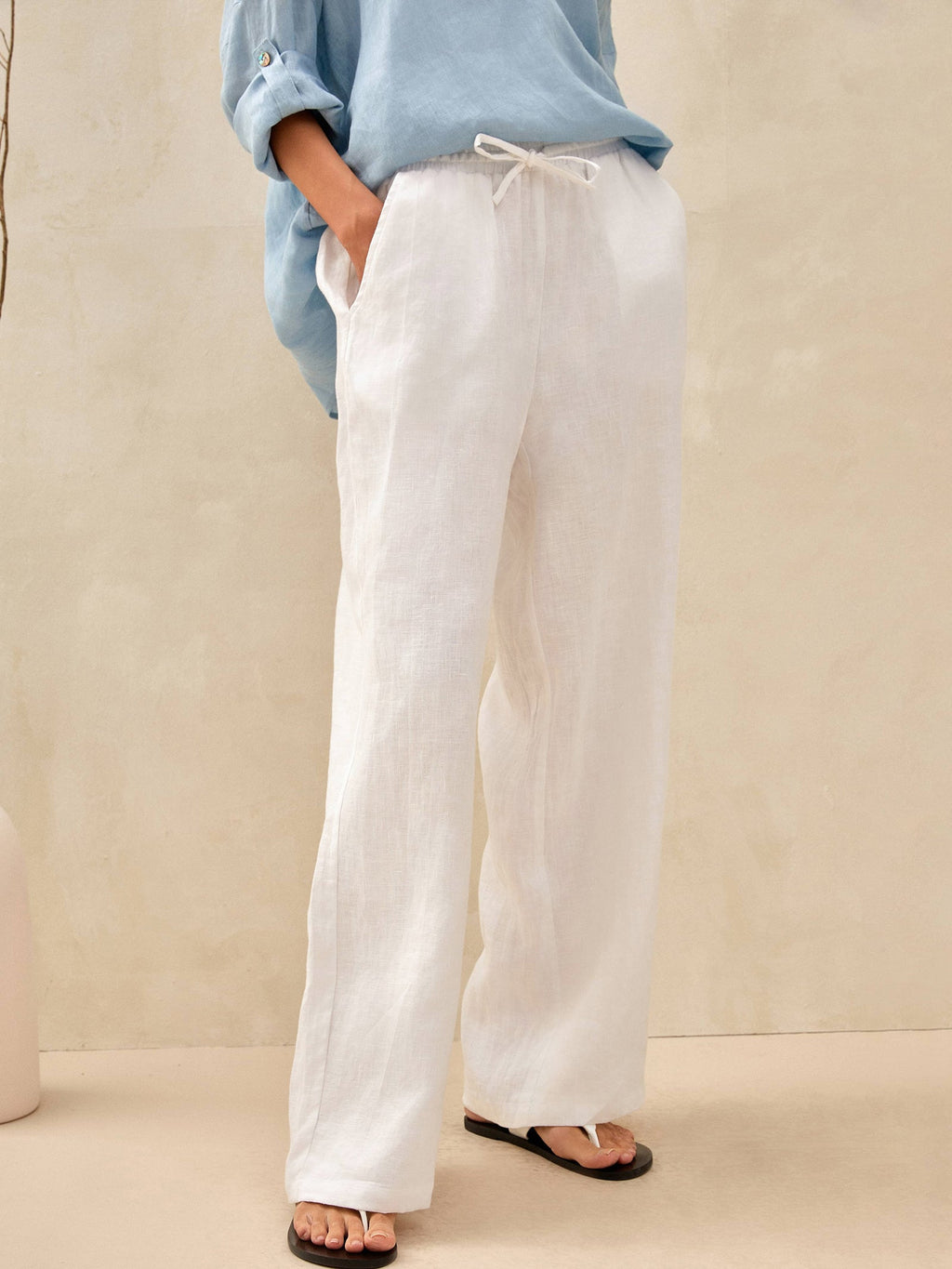 LINTICO 100% Linen Classic Pants LYON — product on model