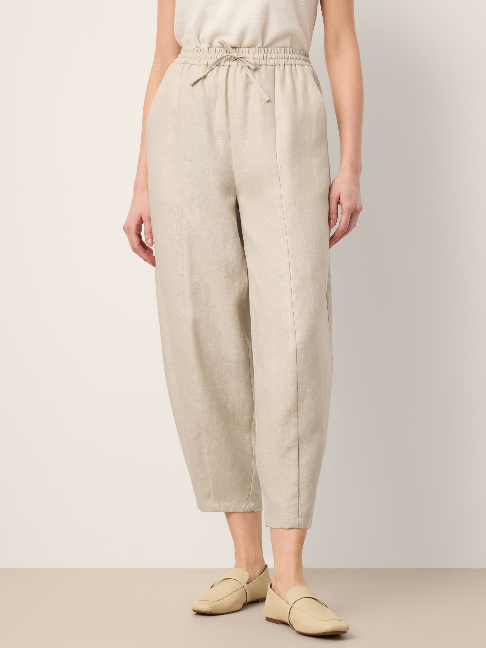 LINTICO 100% Linen Drawstring Waist Tapered Cropped Pants LANEY — lifestyle worn / used context