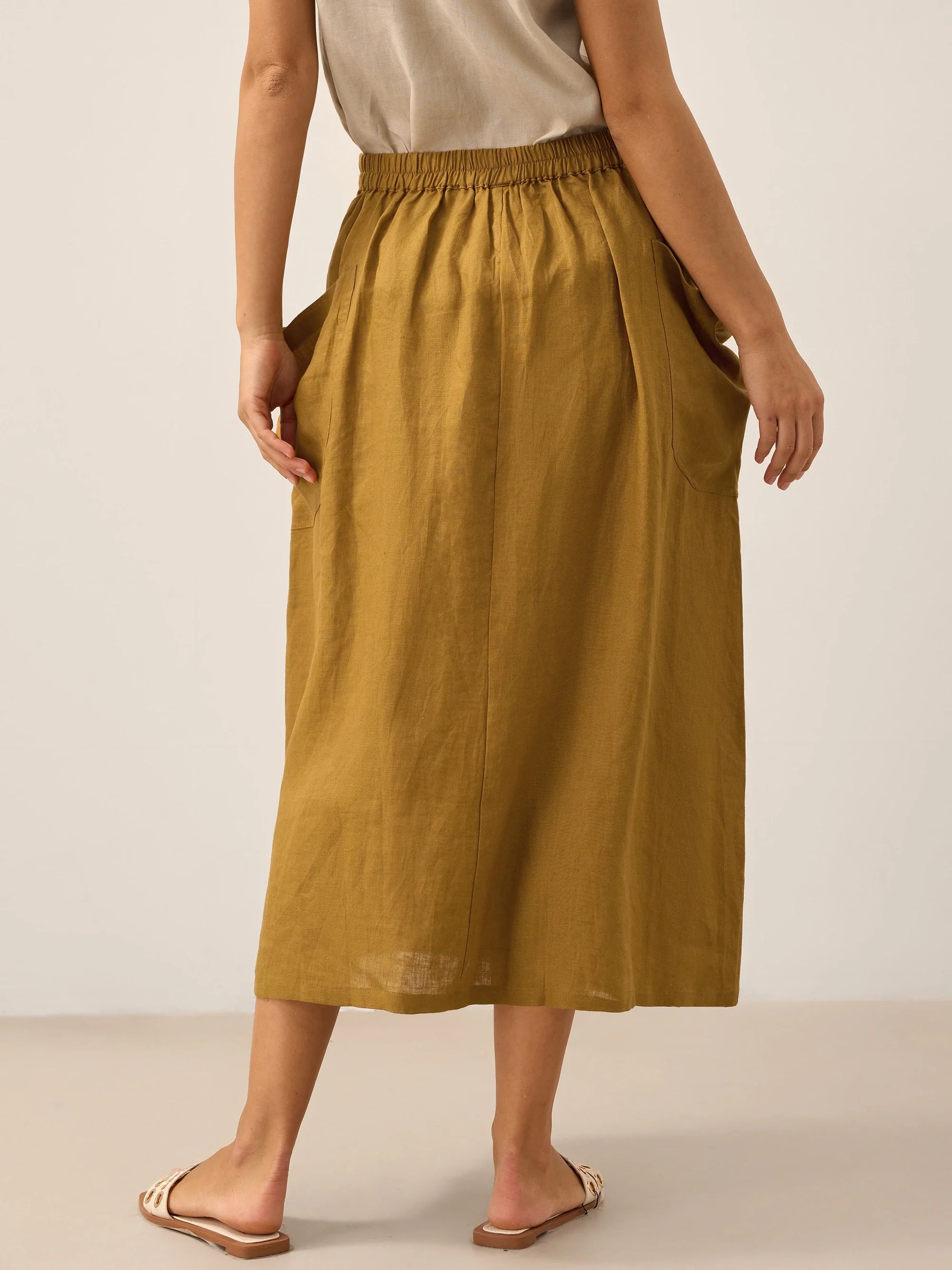 LINTICO 100% Linen Elastic Waist Skirt MARINA — LINTICO branding close-up