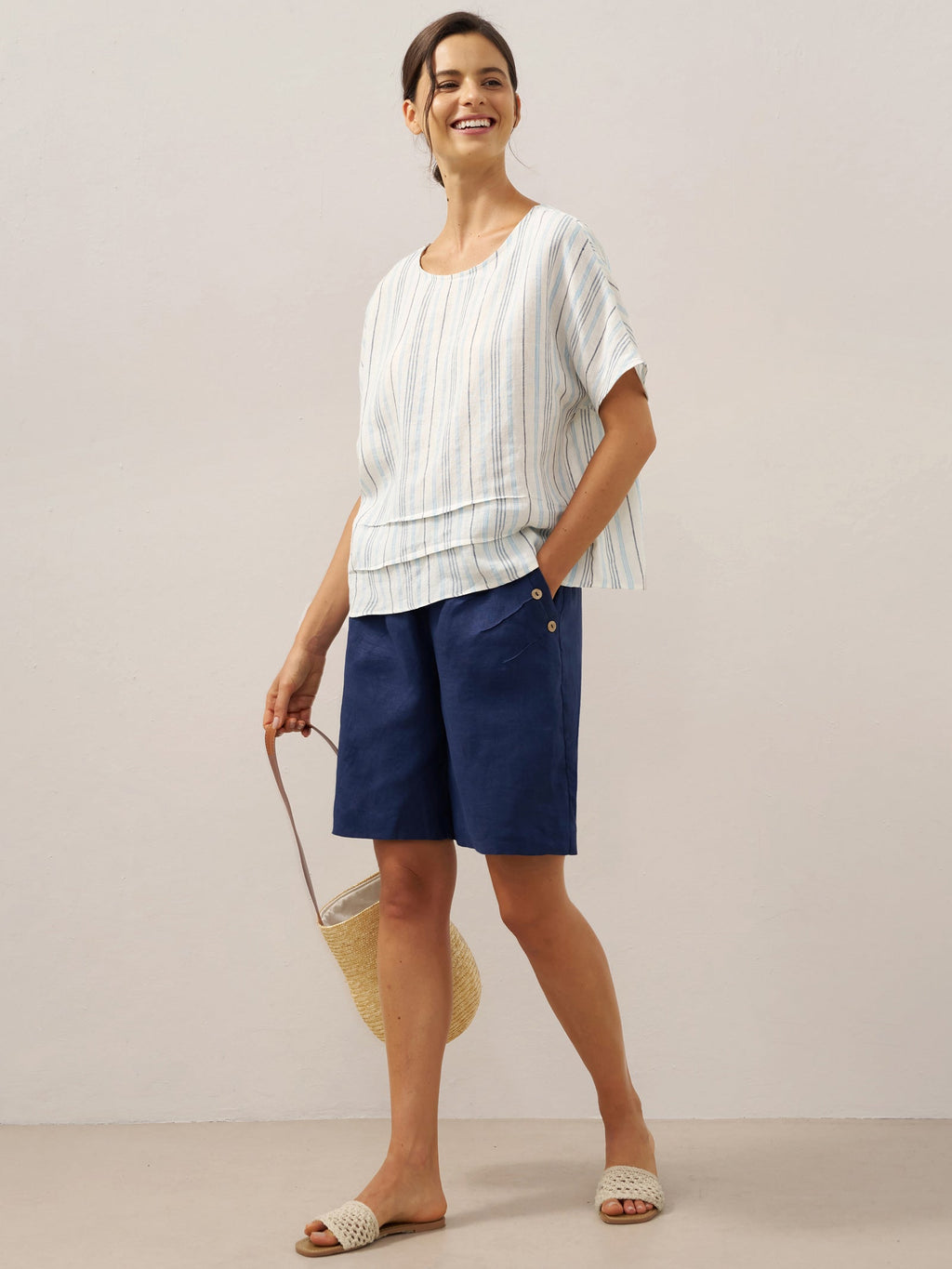 LINTICO LINTICO 100% Linen Elastic Waistband Capri Pants ANNA — detail shot 8
