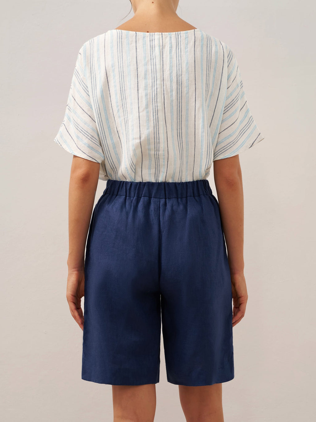 LINTICO LINTICO 100% Linen Elastic Waistband Capri Pants ANNA — detail shot 7