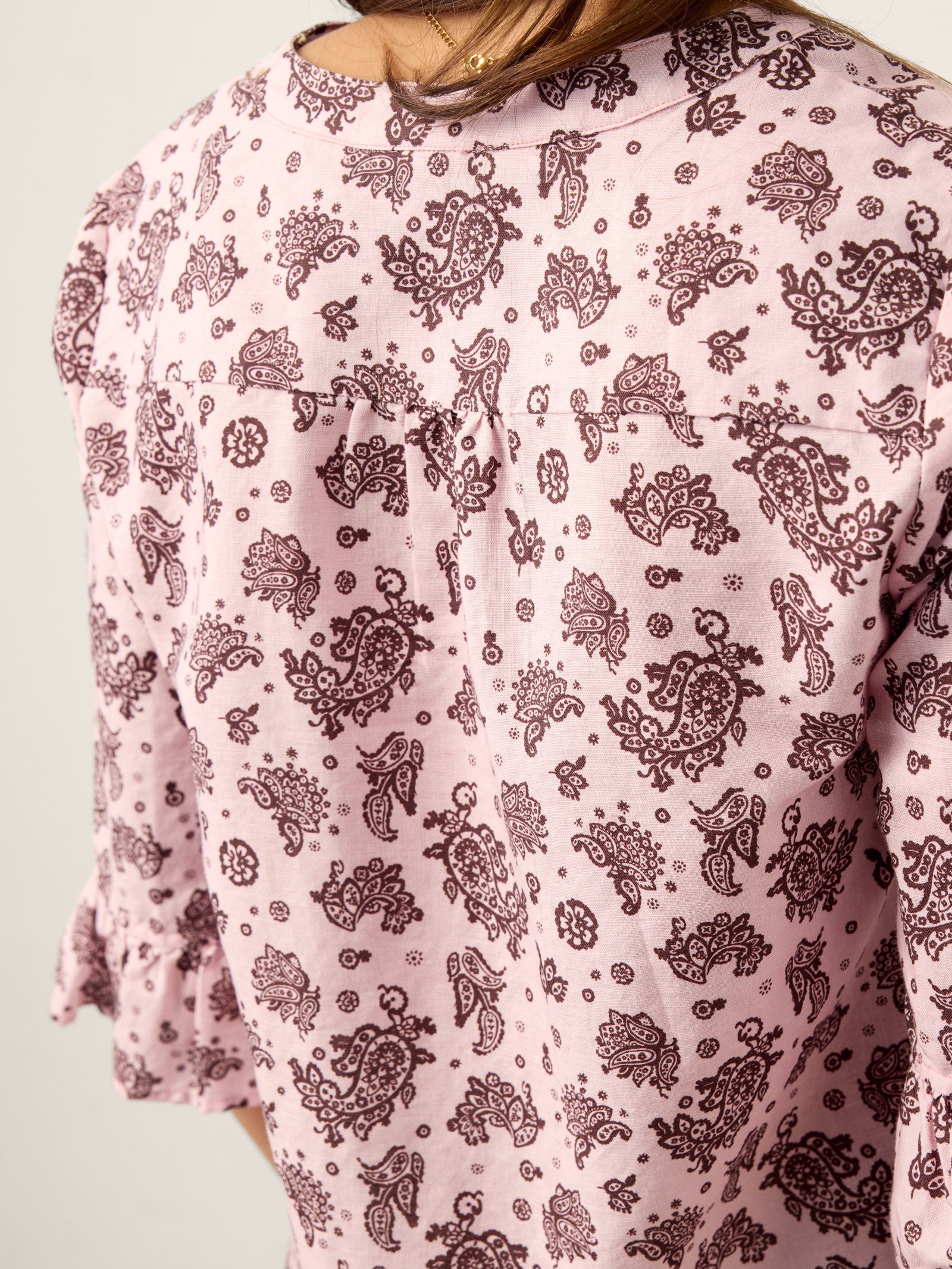 LINTICO Linen Paisley Pintucked Ruffle-Cuff Curved Hem Blouse ILARIA — packaging