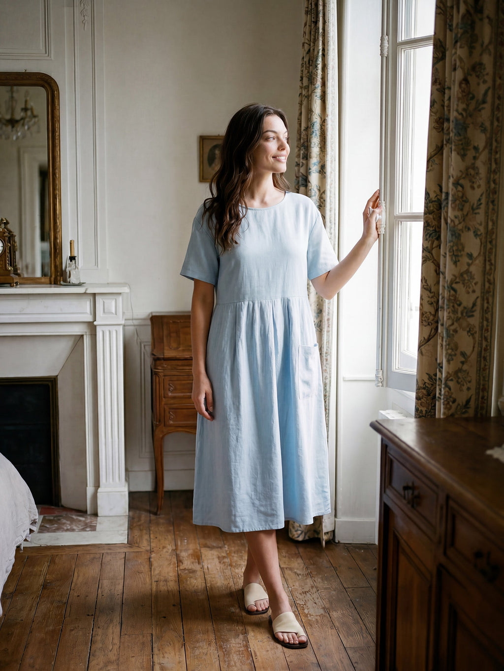 LINTICO 100% Linen Pinstripe Paneled Short-Sleeved Dress MORGAN — feature highlight
