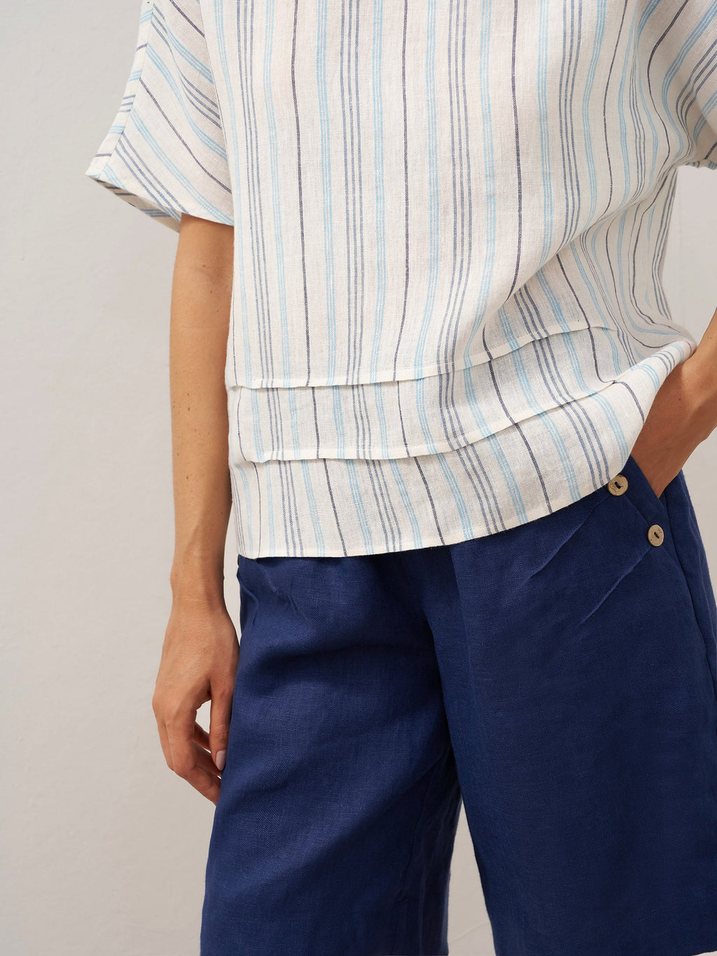 LINTICO LINTICO 100% Linen Pleated Striped Pullover Top VIA — detail shot 9