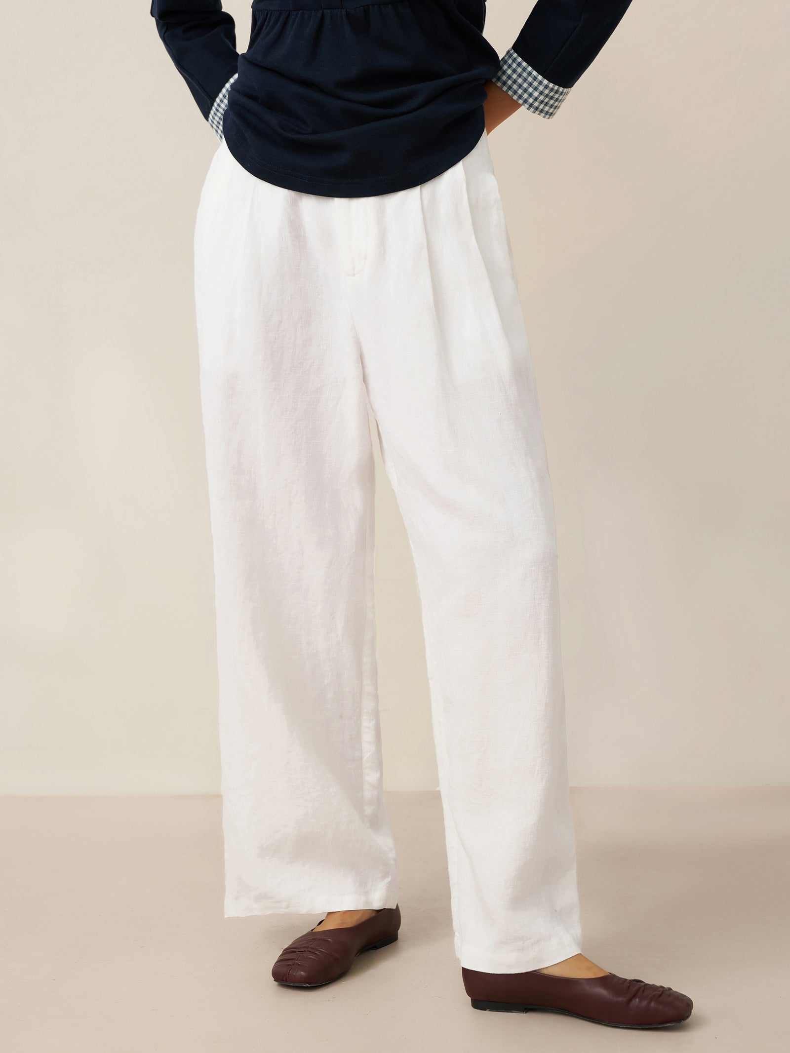 LINTICO 100% Linen Relaxed Fit Straight Leg Trousers KINSLEY — lifestyle worn / used context