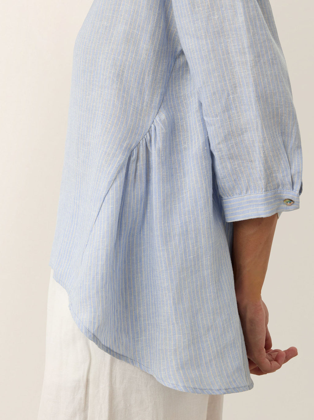 LINTICO 100% Linen Round Neck Artistic Stripe Top FLORENCE — LINTICO branding close-up
